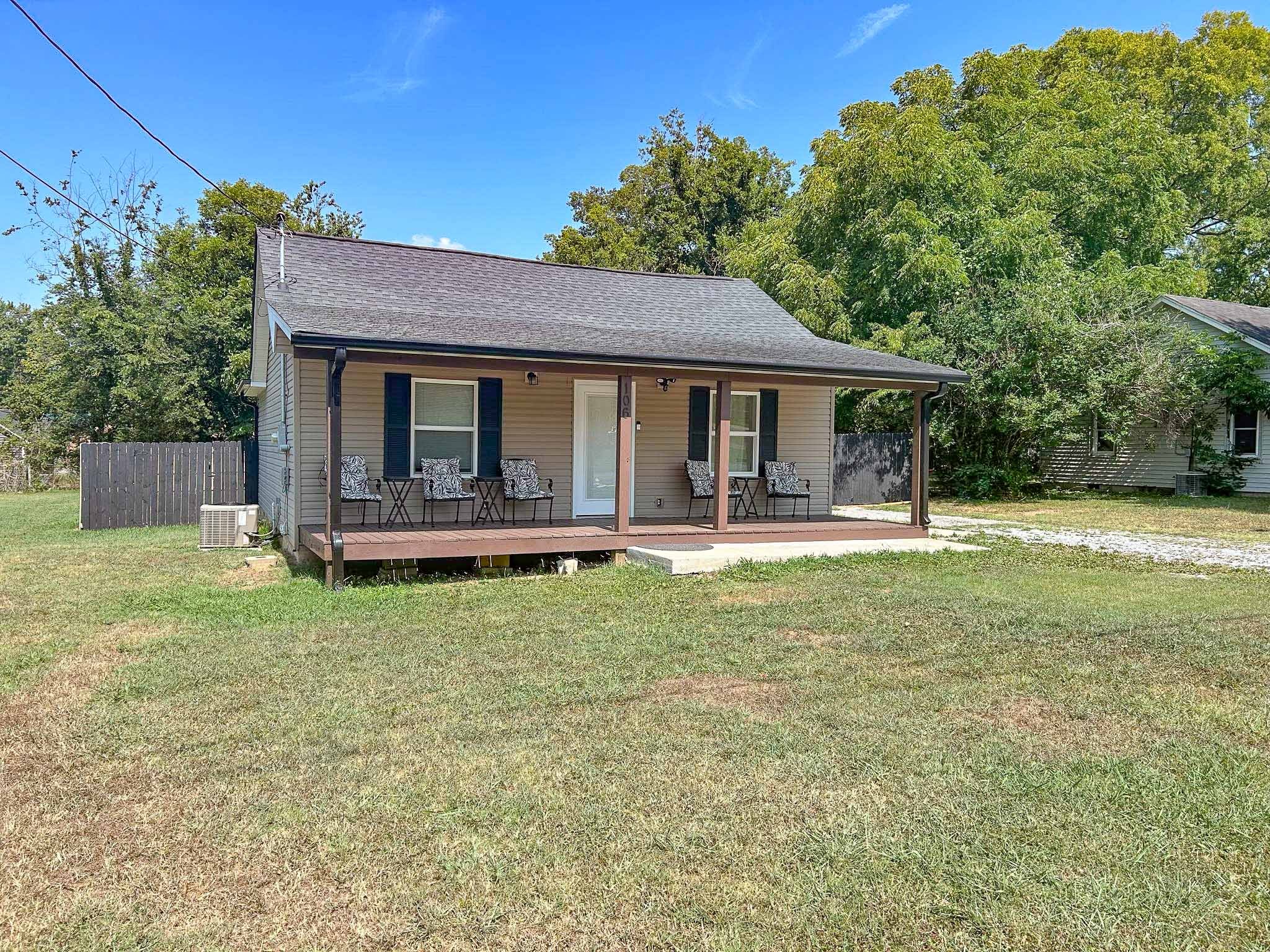 106 Maple St