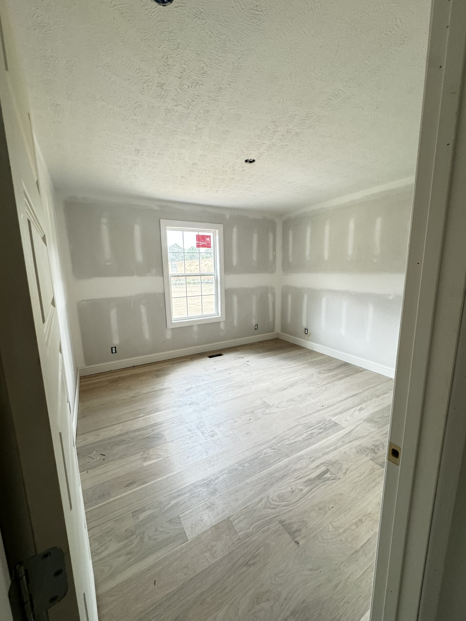 305 Lucas Rd