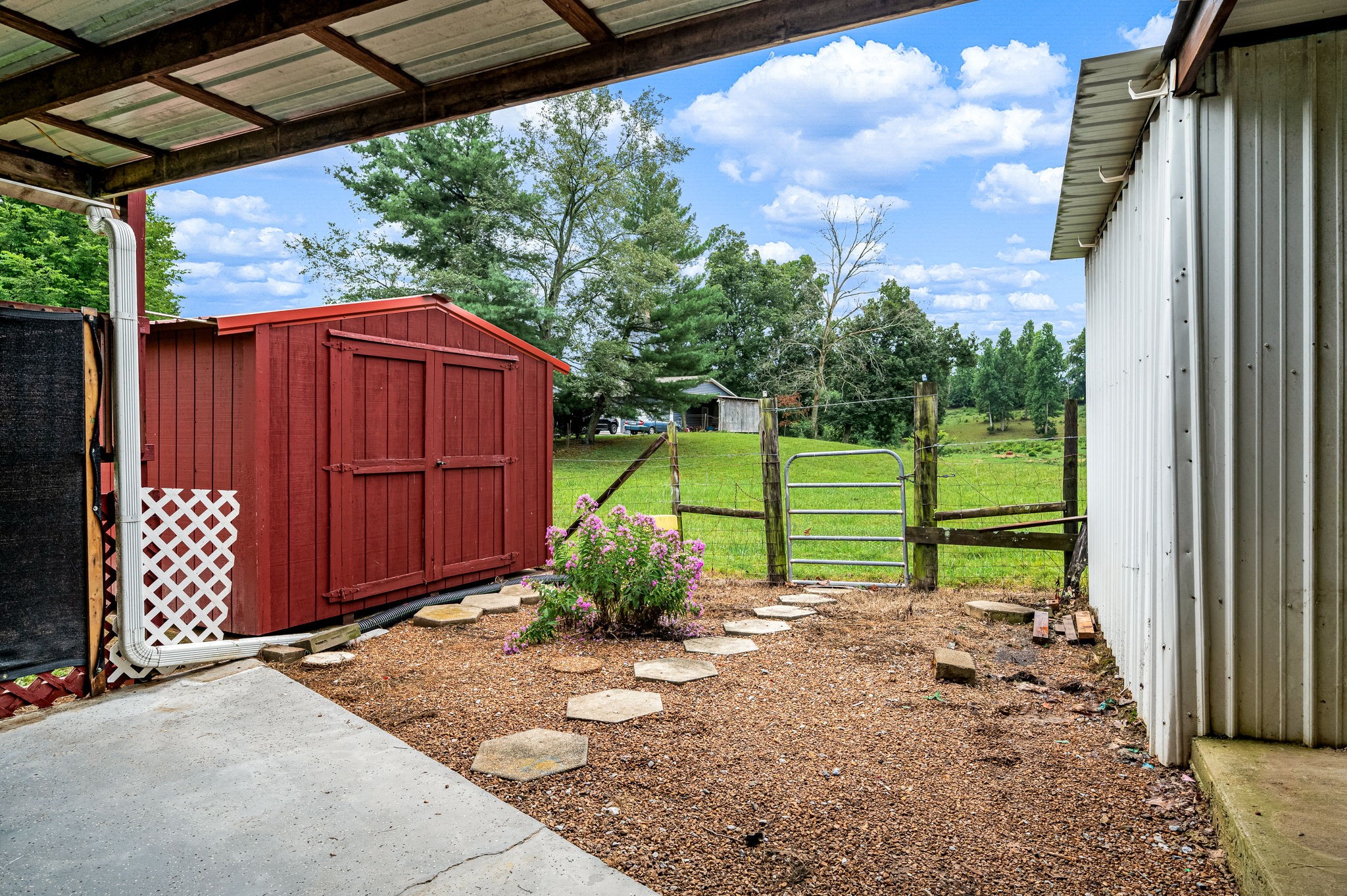 290 Womble Rd