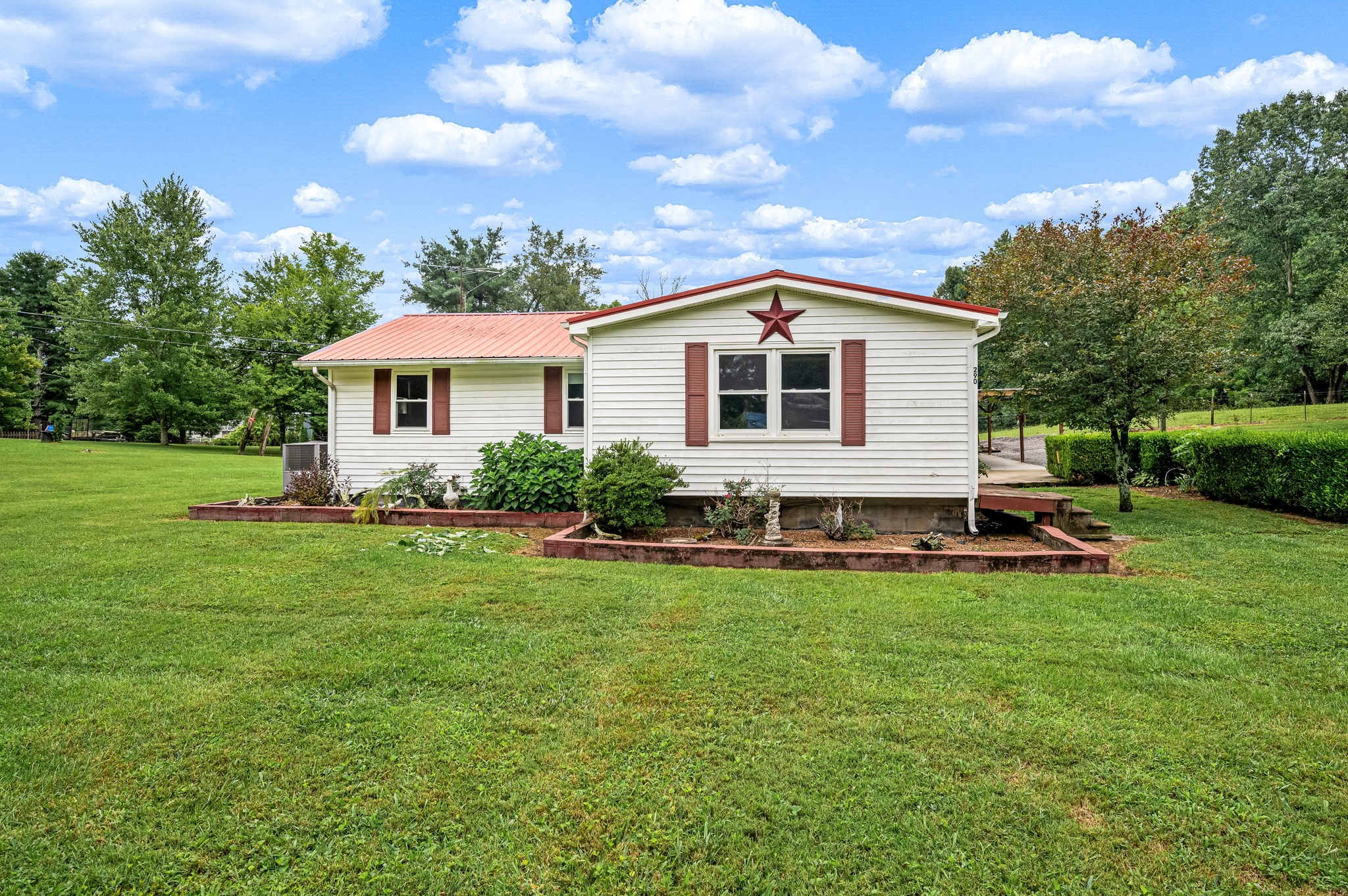 290 Womble Rd