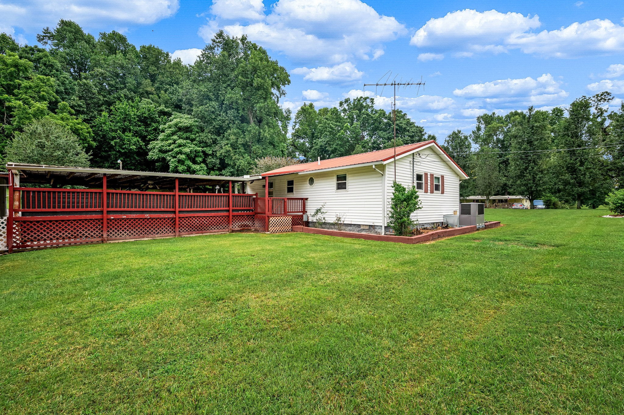 290 Womble Rd