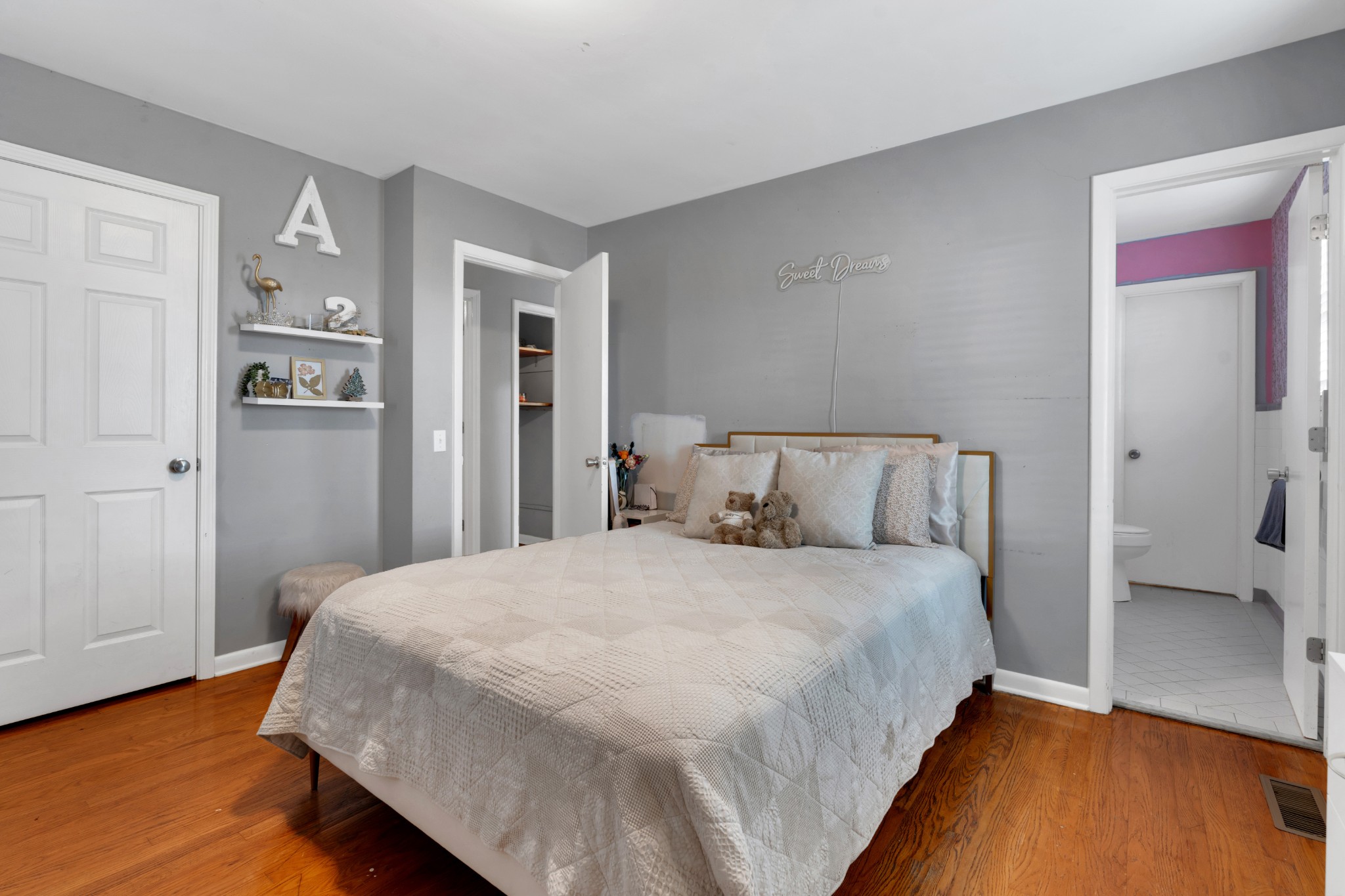 300 Scenic Dr