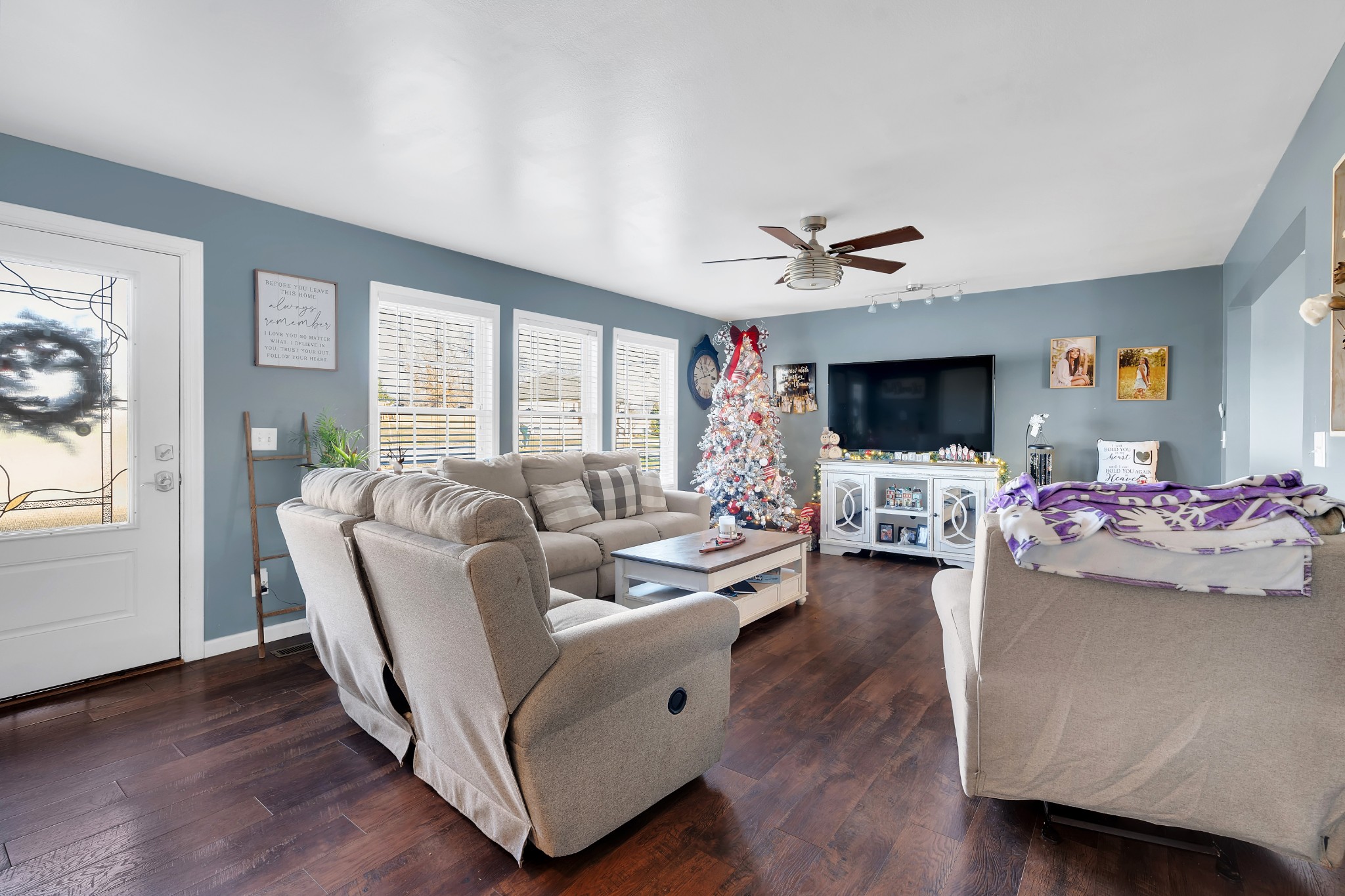 300 Scenic Dr