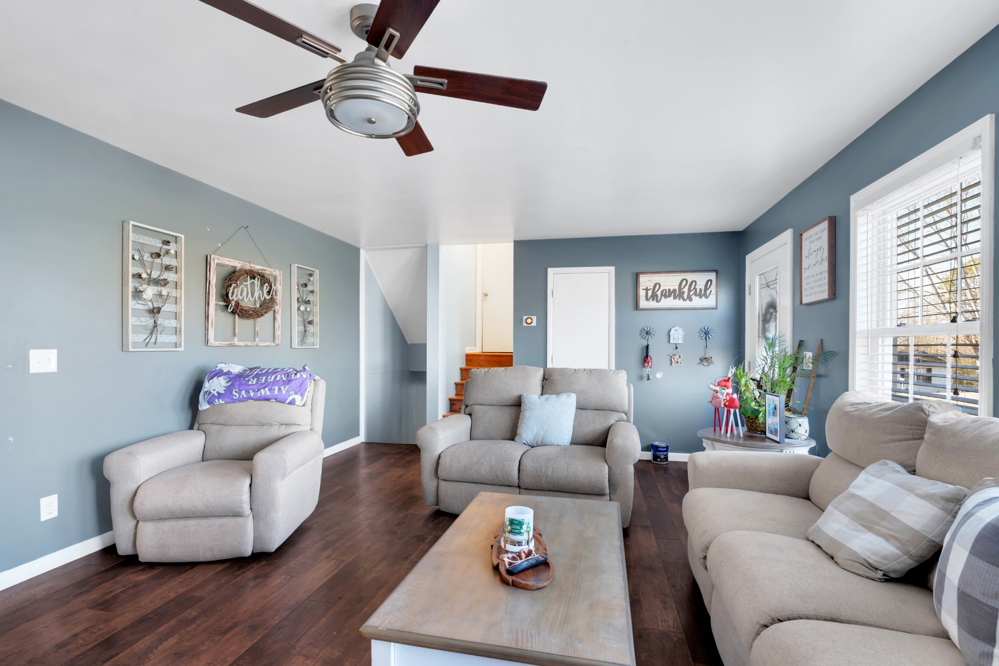 300 Scenic Dr
