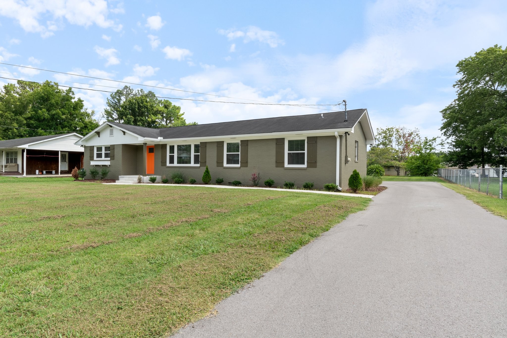 114 Blue Ribbon Pkwy