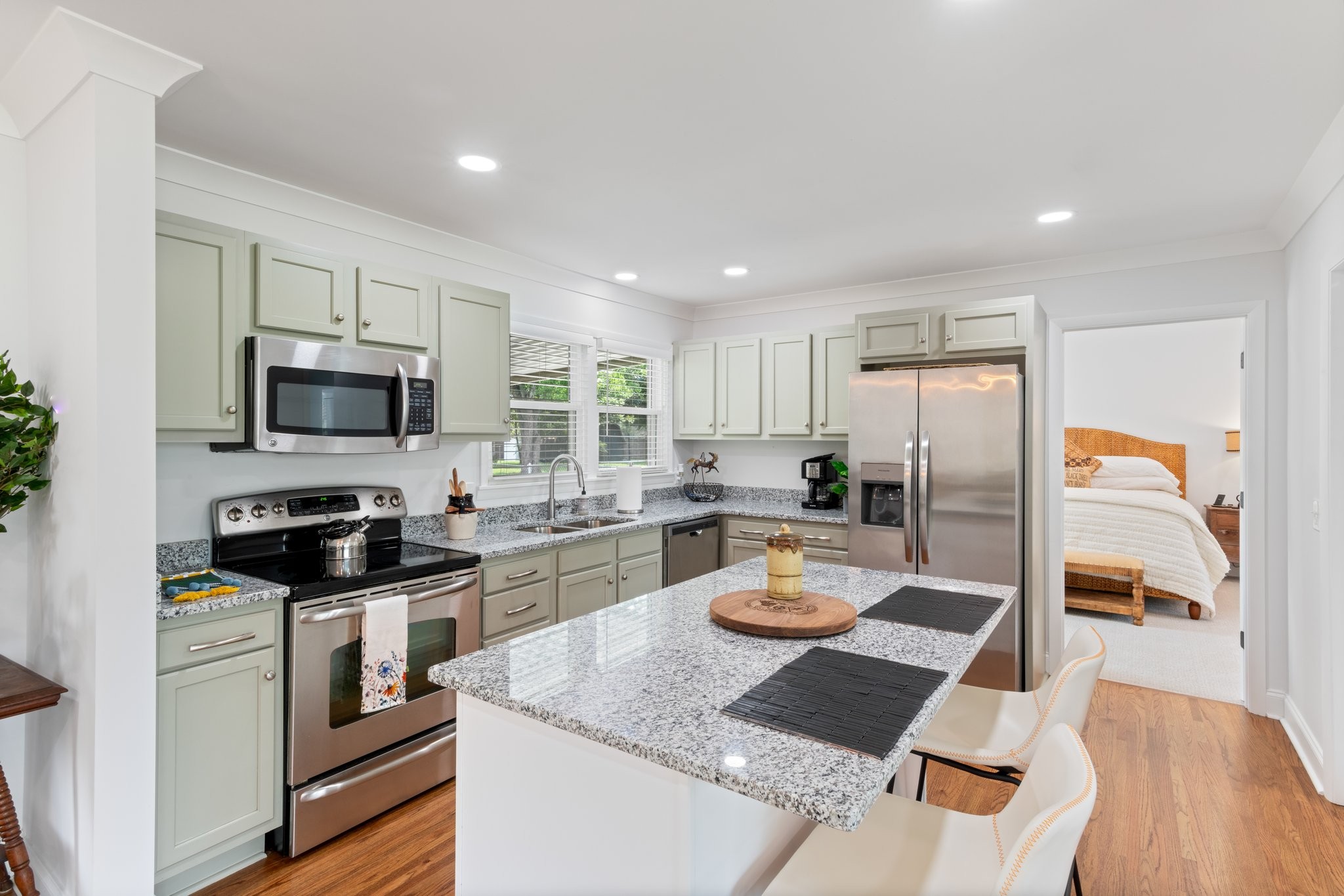 114 Blue Ribbon Pkwy