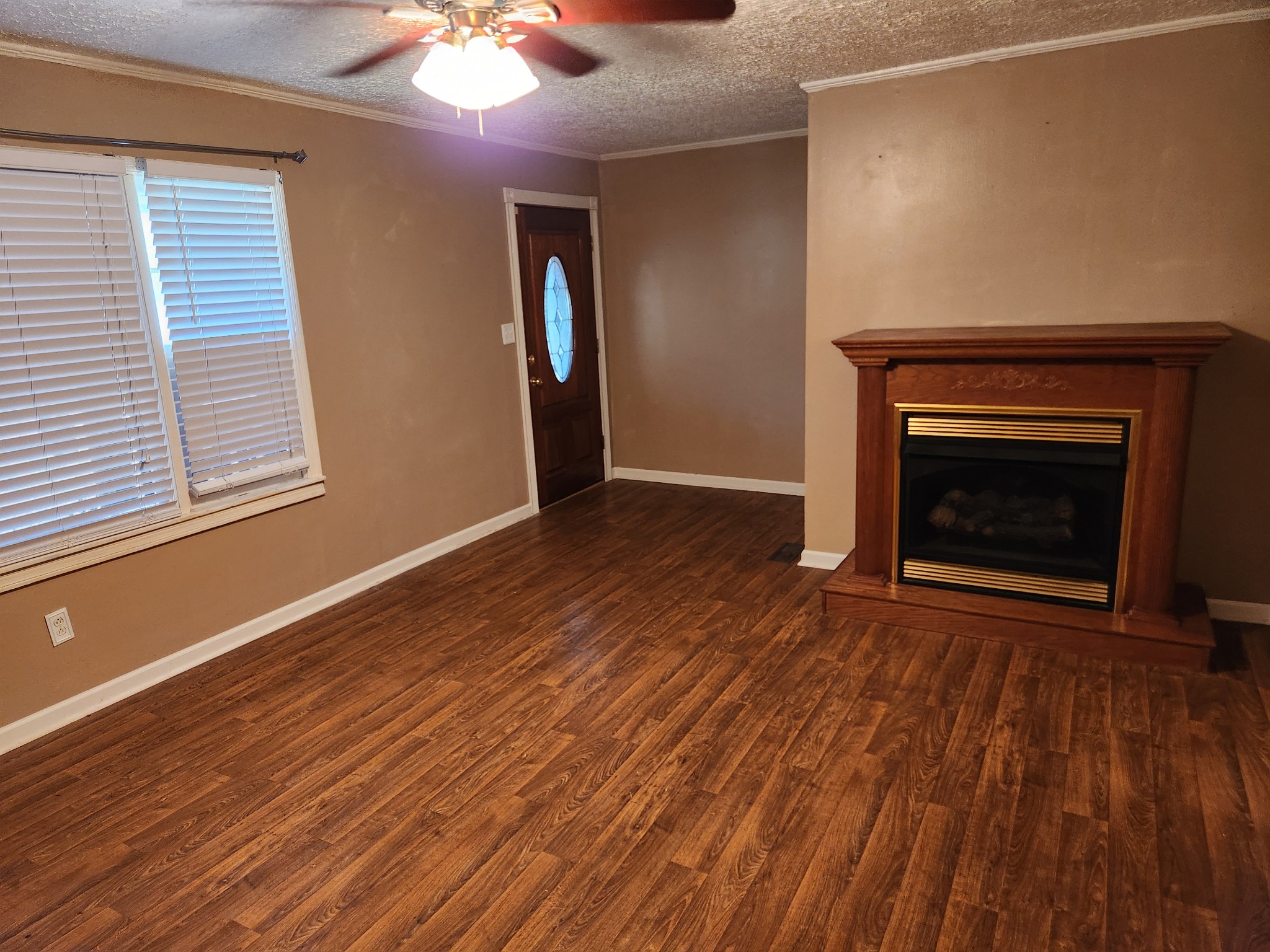 114 Circle Dr