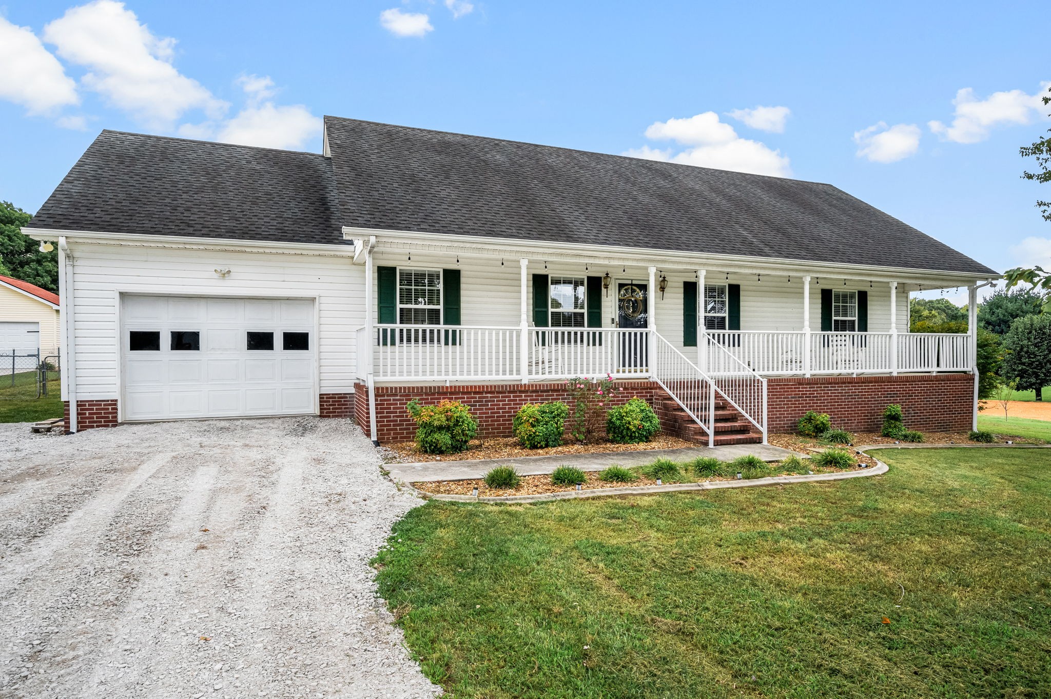 335 Overlook Cir