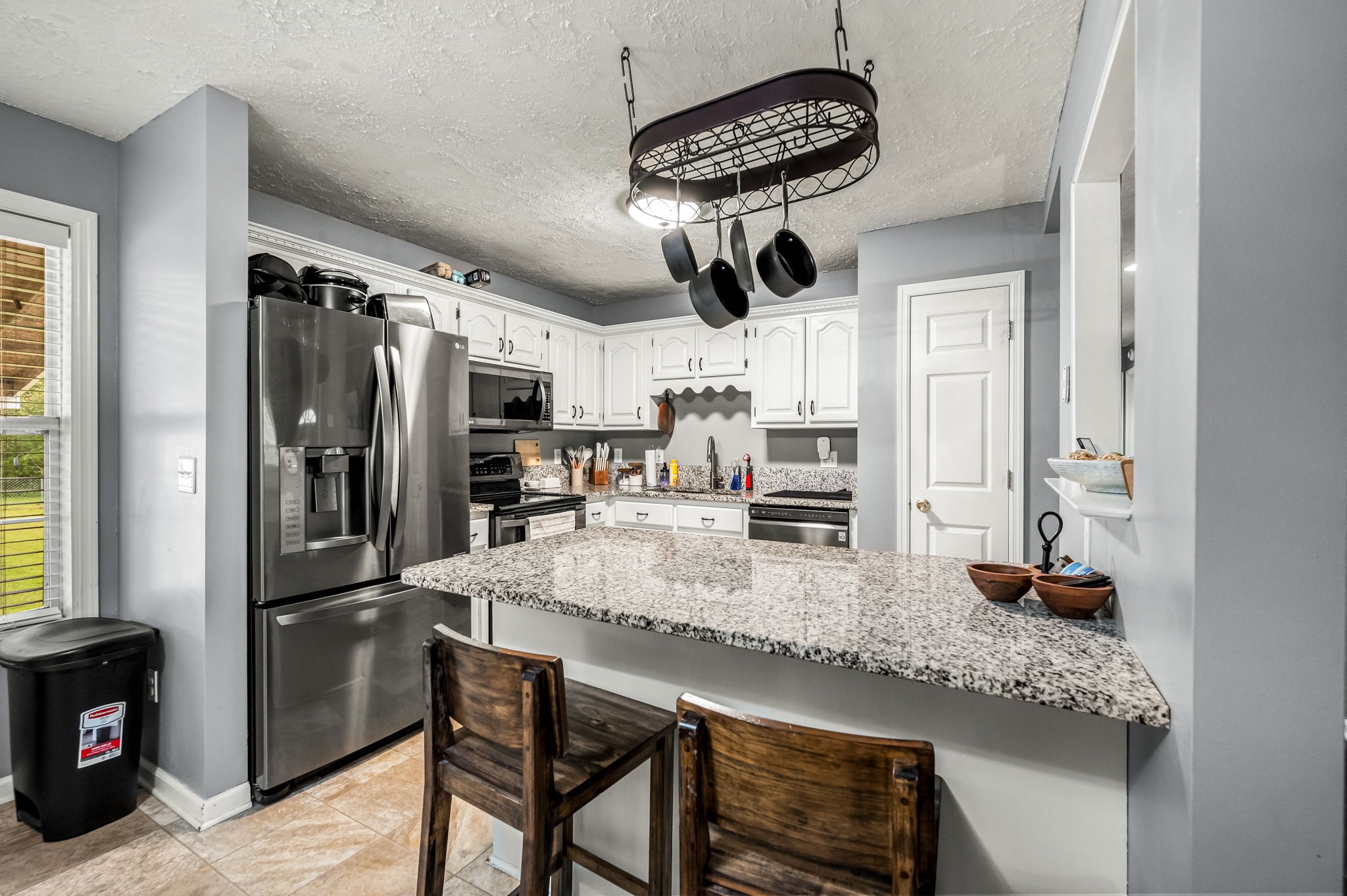 335 Overlook Cir
