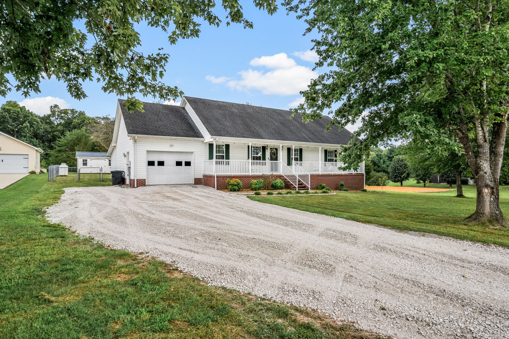 335 Overlook Cir