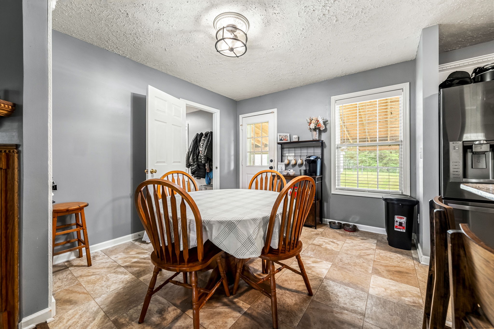 335 Overlook Cir