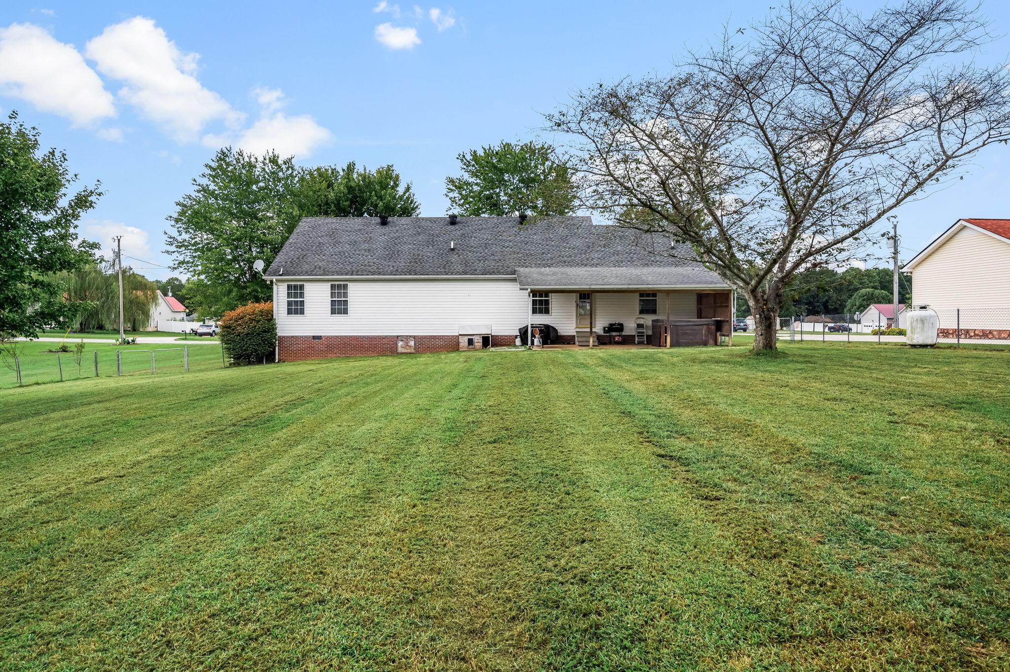 335 Overlook Cir