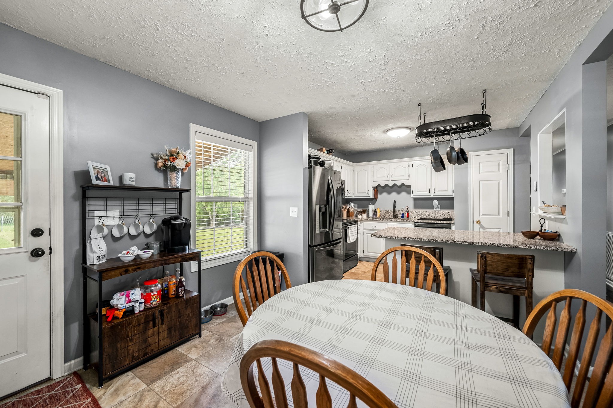 335 Overlook Cir