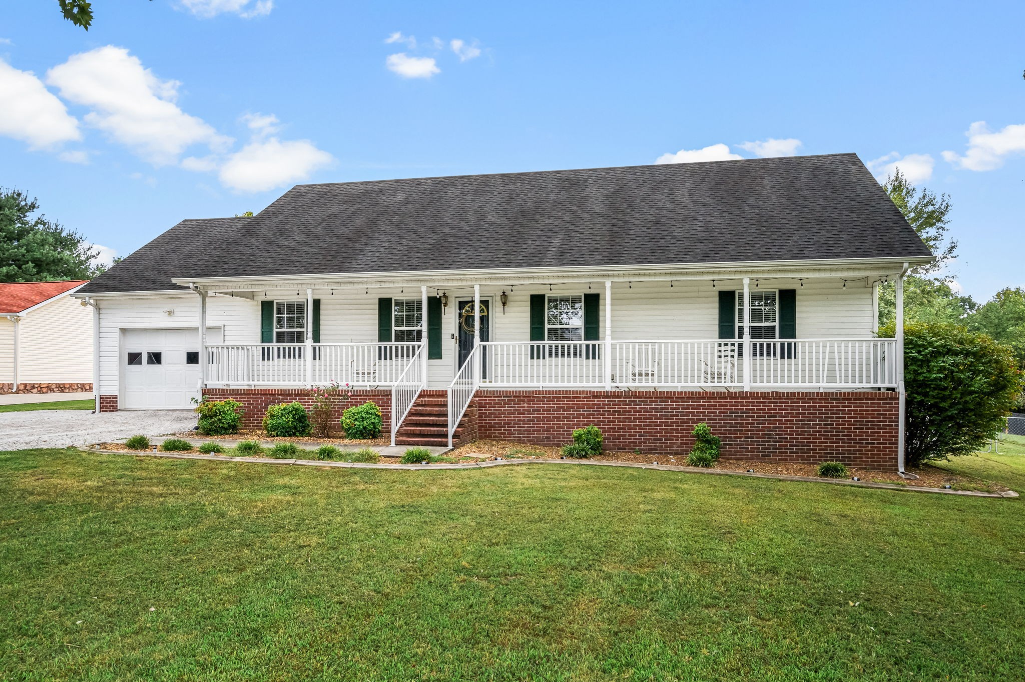 335 Overlook Cir