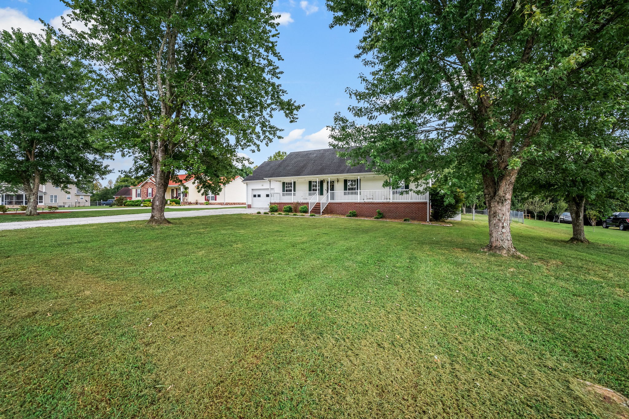 335 Overlook Cir