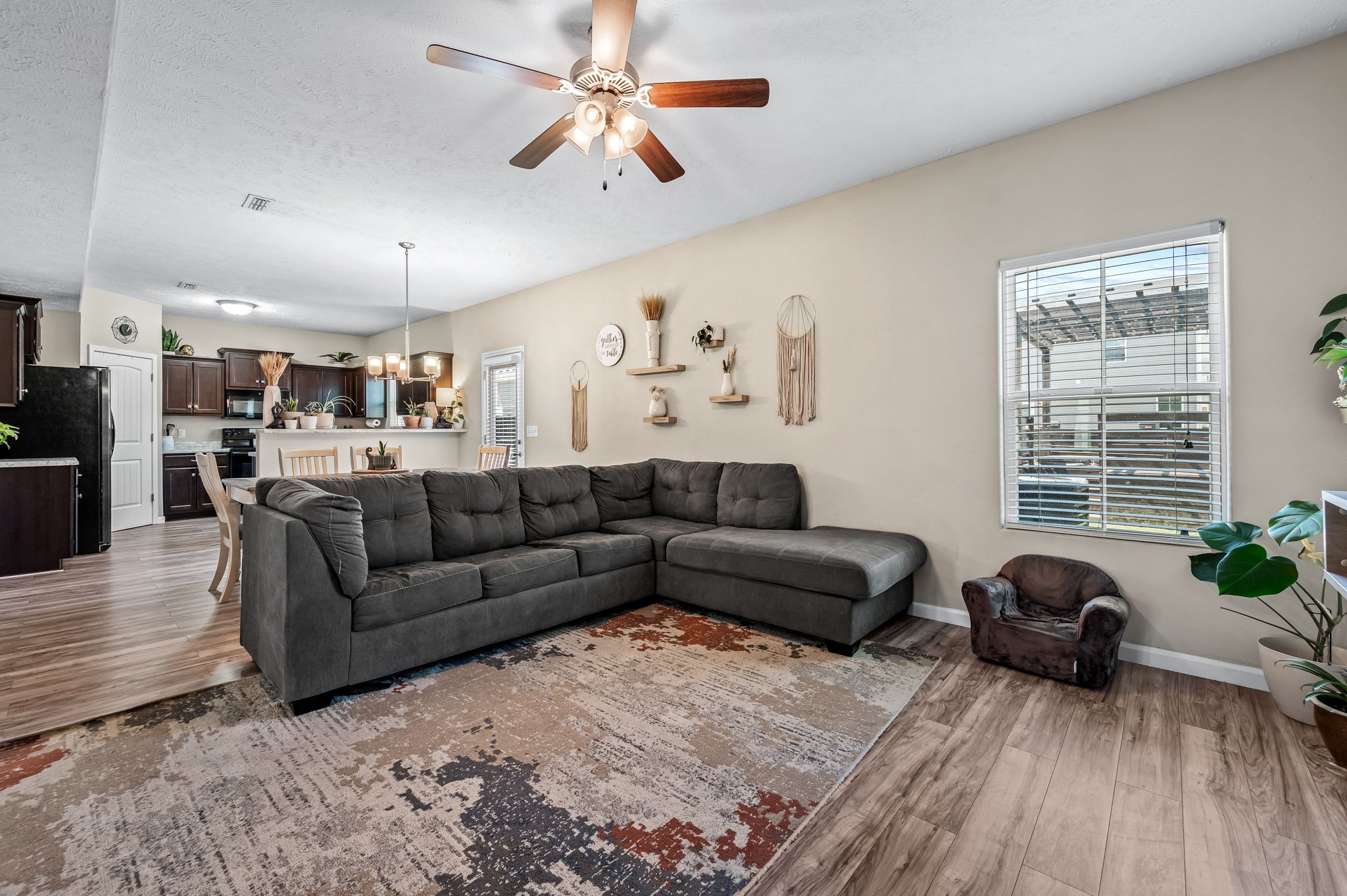 4242 Golden Sun Ct