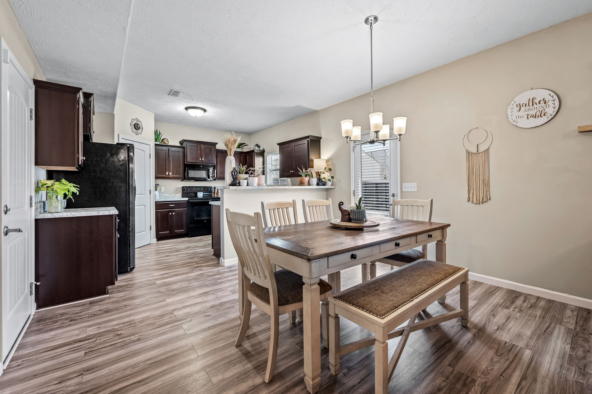 4242 Golden Sun Ct
