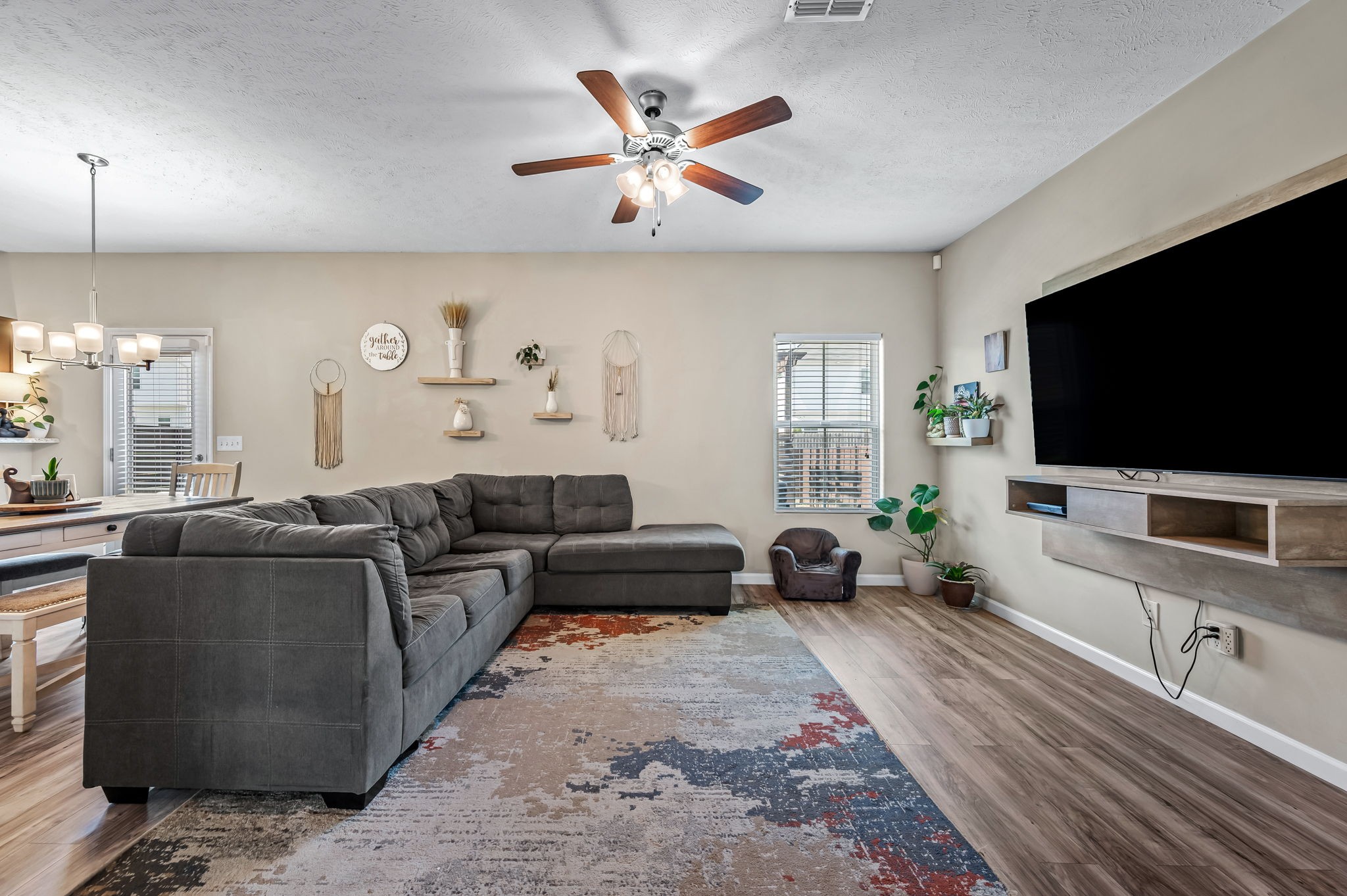 4242 Golden Sun Ct