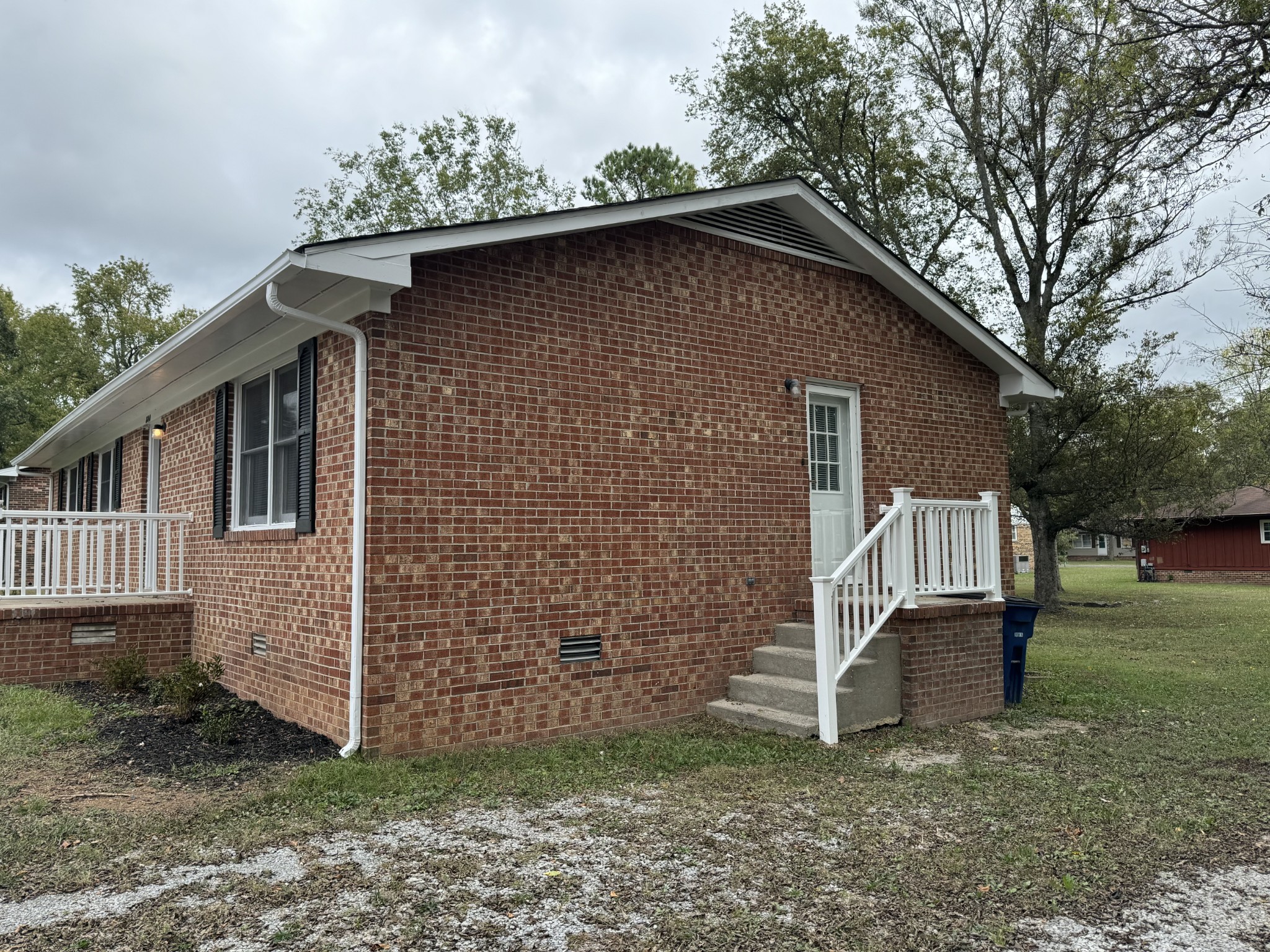 800 Mead Dr