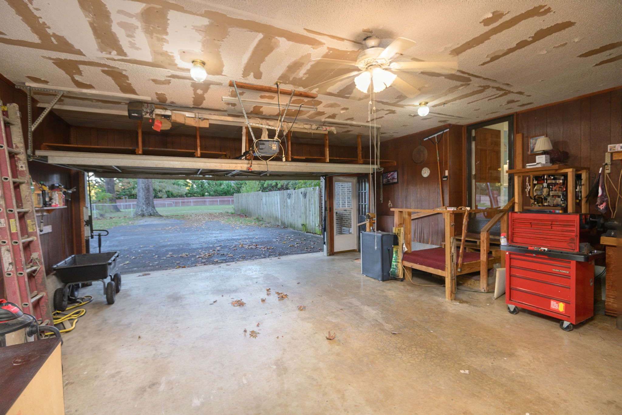 212 Macs Ln