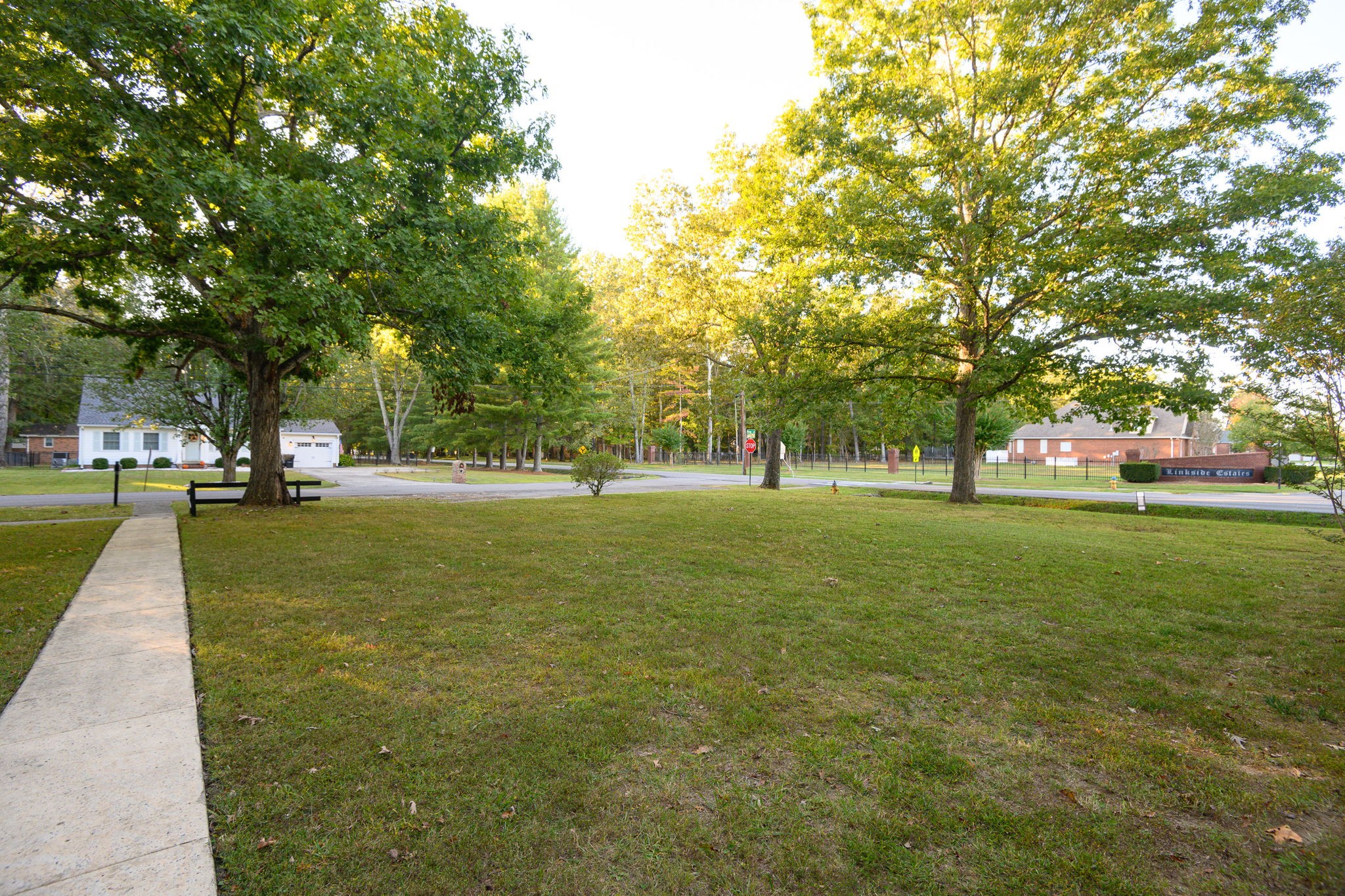 212 Macs Ln