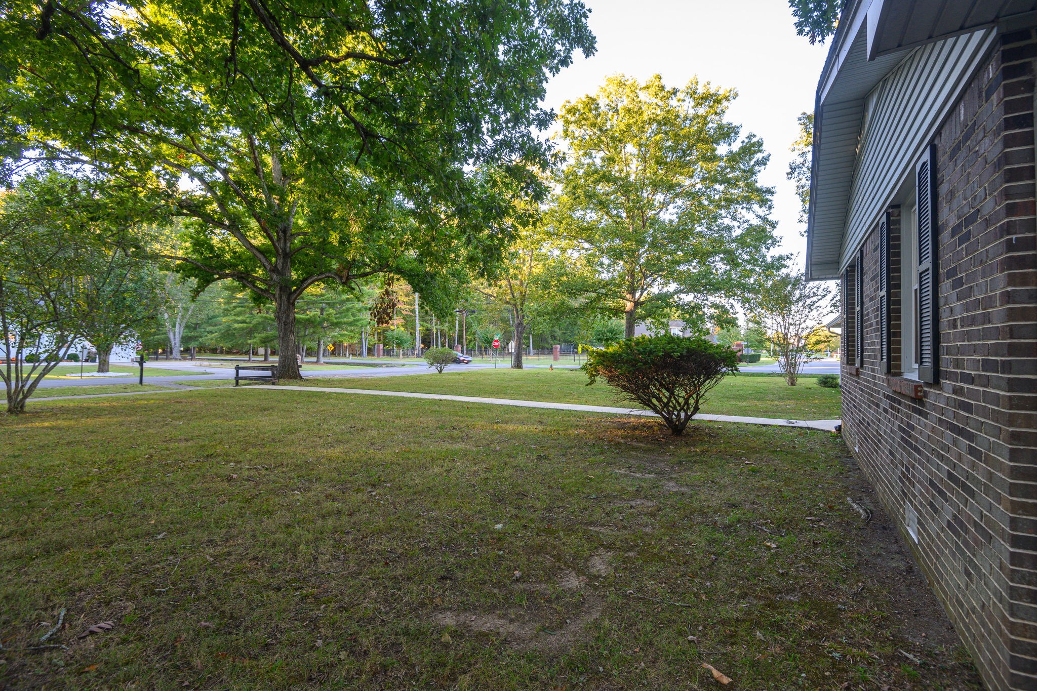 212 Macs Ln