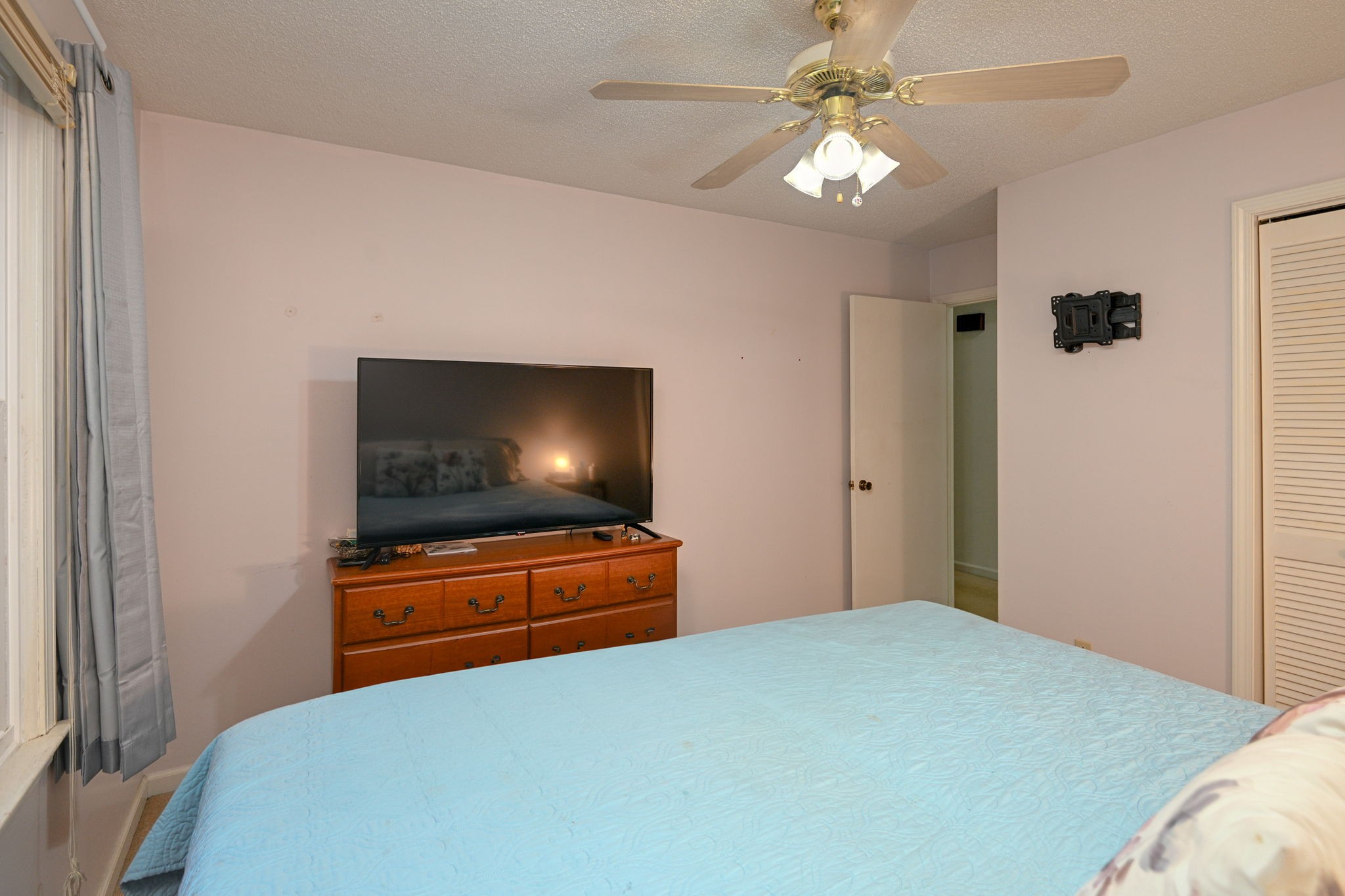 212 Macs Ln