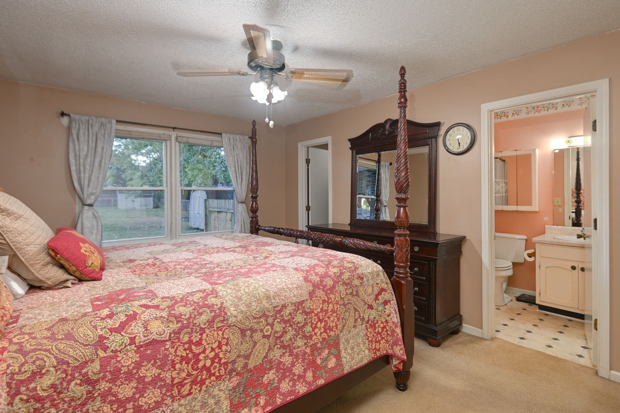 212 Macs Ln