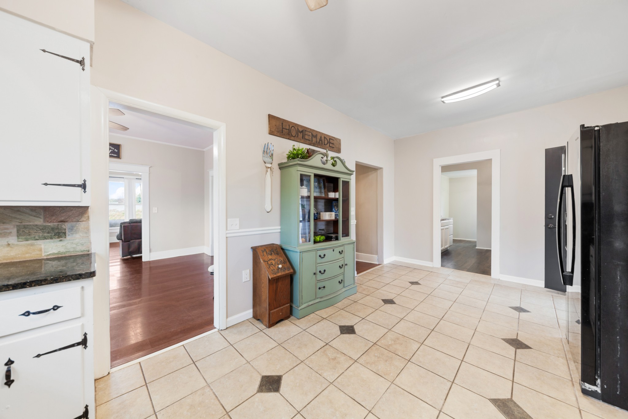 924 Boonshill Rd