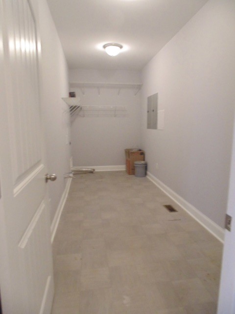566 Deepwoods Rd