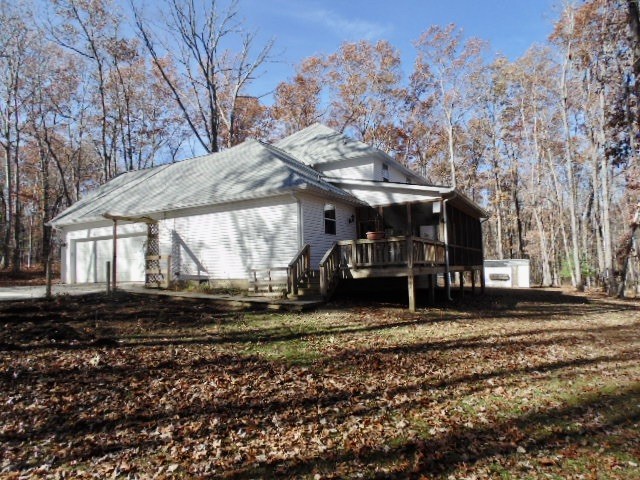 566 Deepwoods Rd