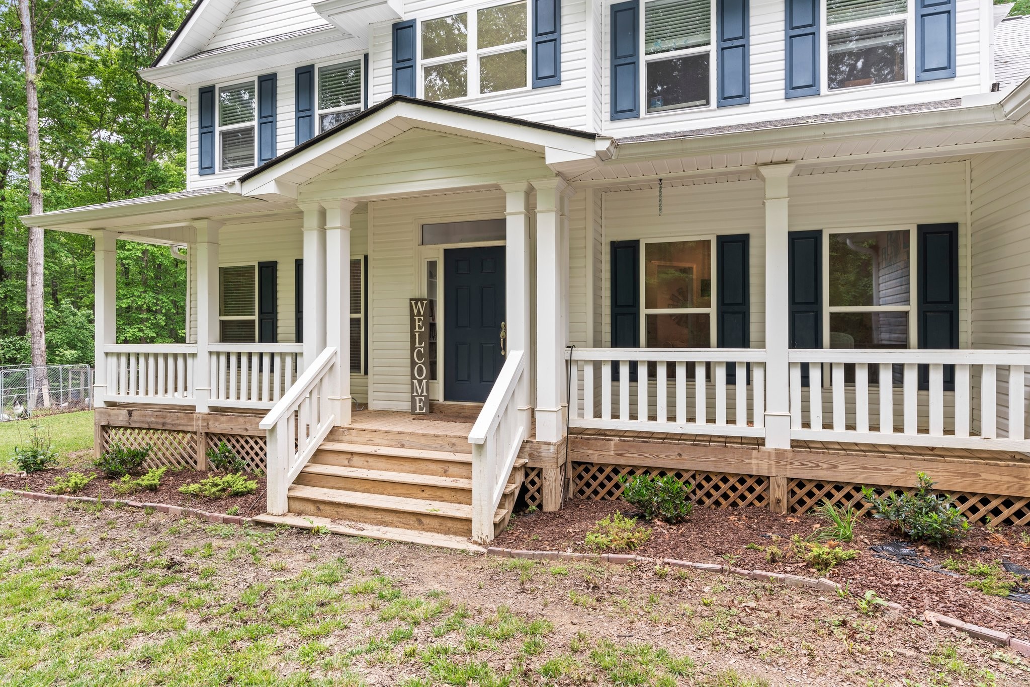 566 Deepwoods Rd