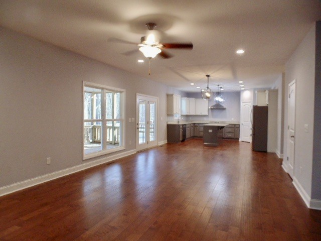 566 Deepwoods Rd