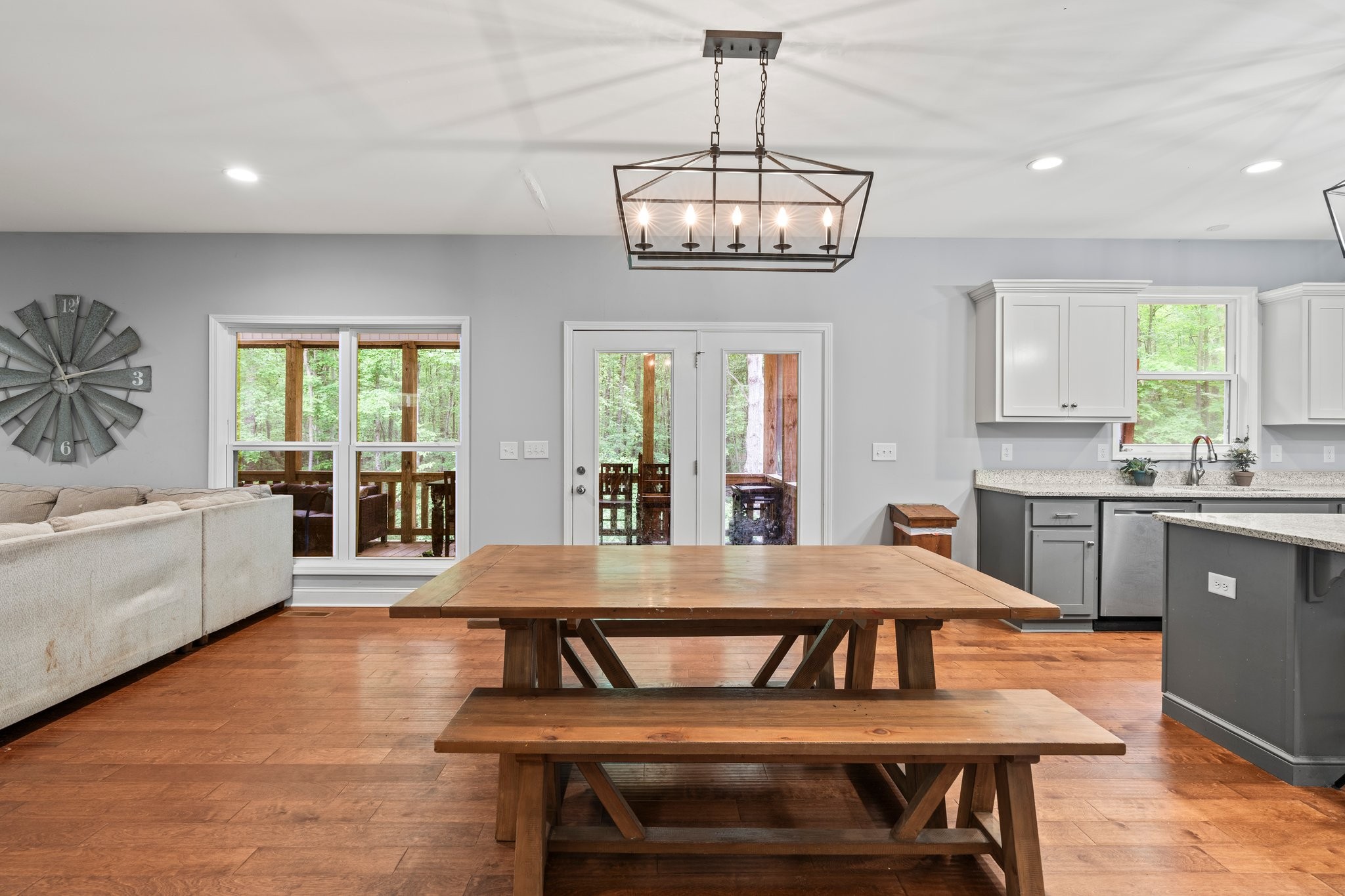 566 Deepwoods Rd