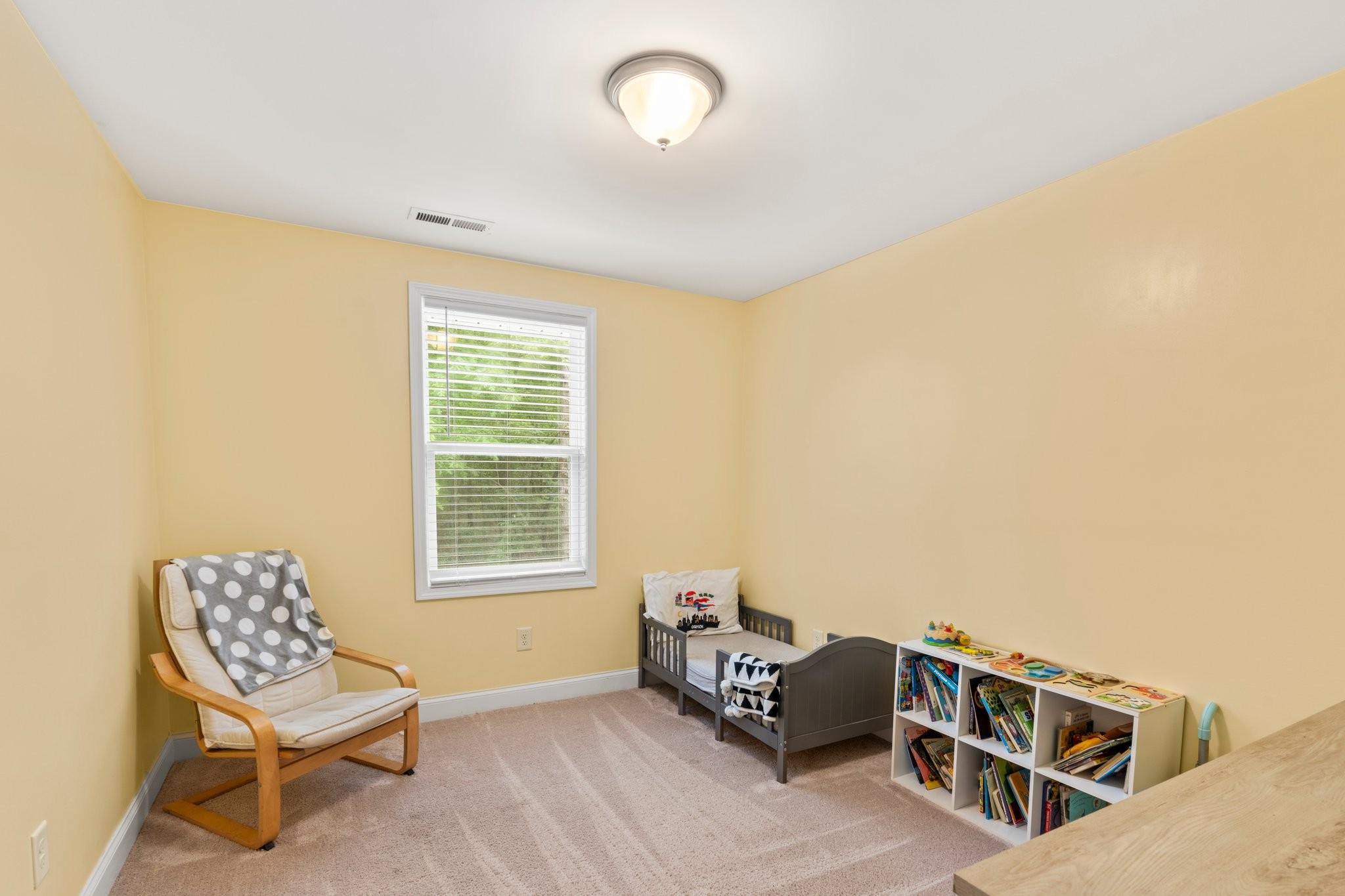 566 Deepwoods Rd