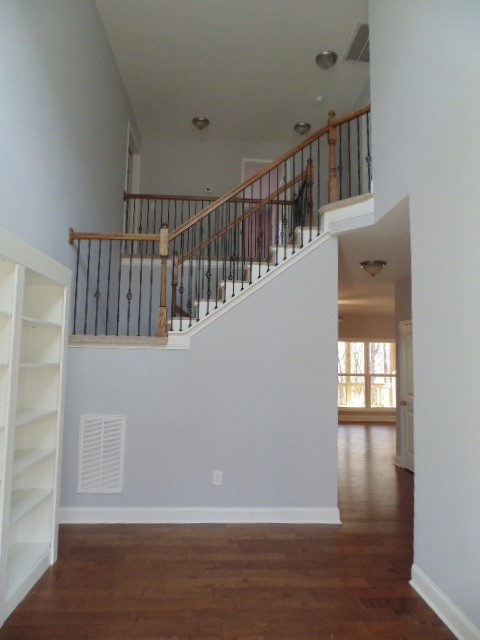 566 Deepwoods Rd