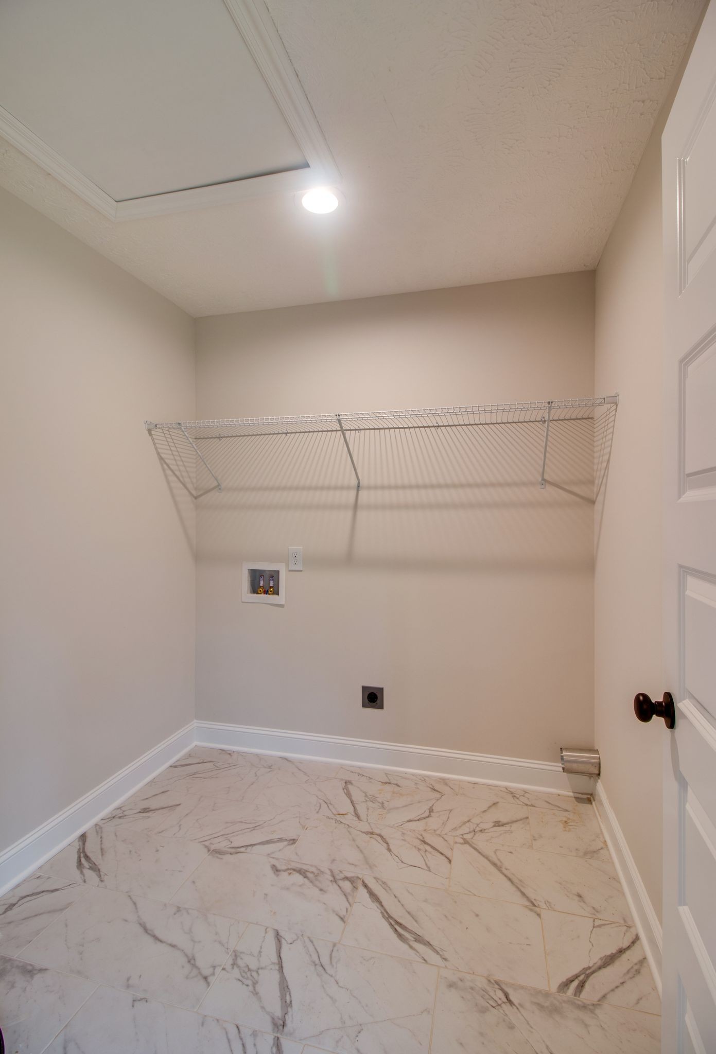 332 Hilltop Dr