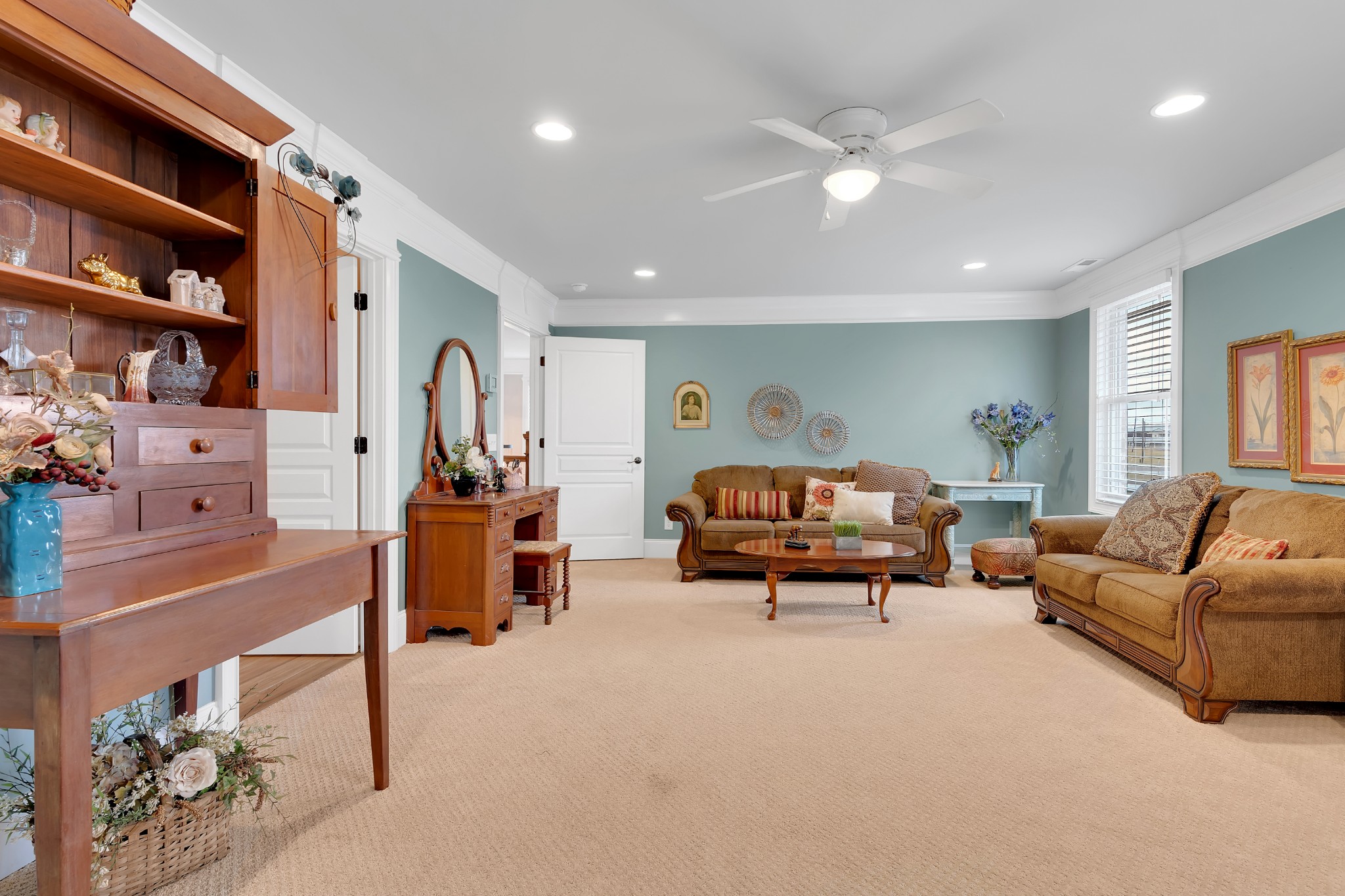 208 Celebration St