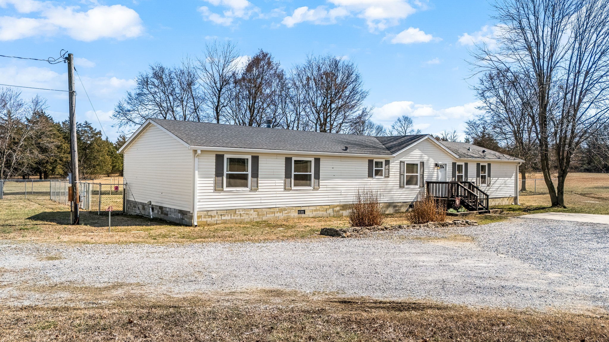 395 Whitaker Rd