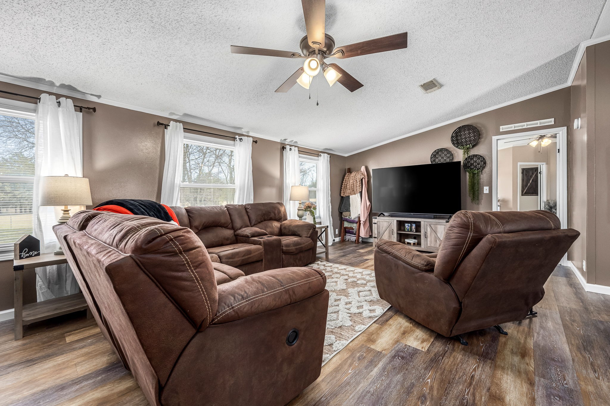 395 Whitaker Rd