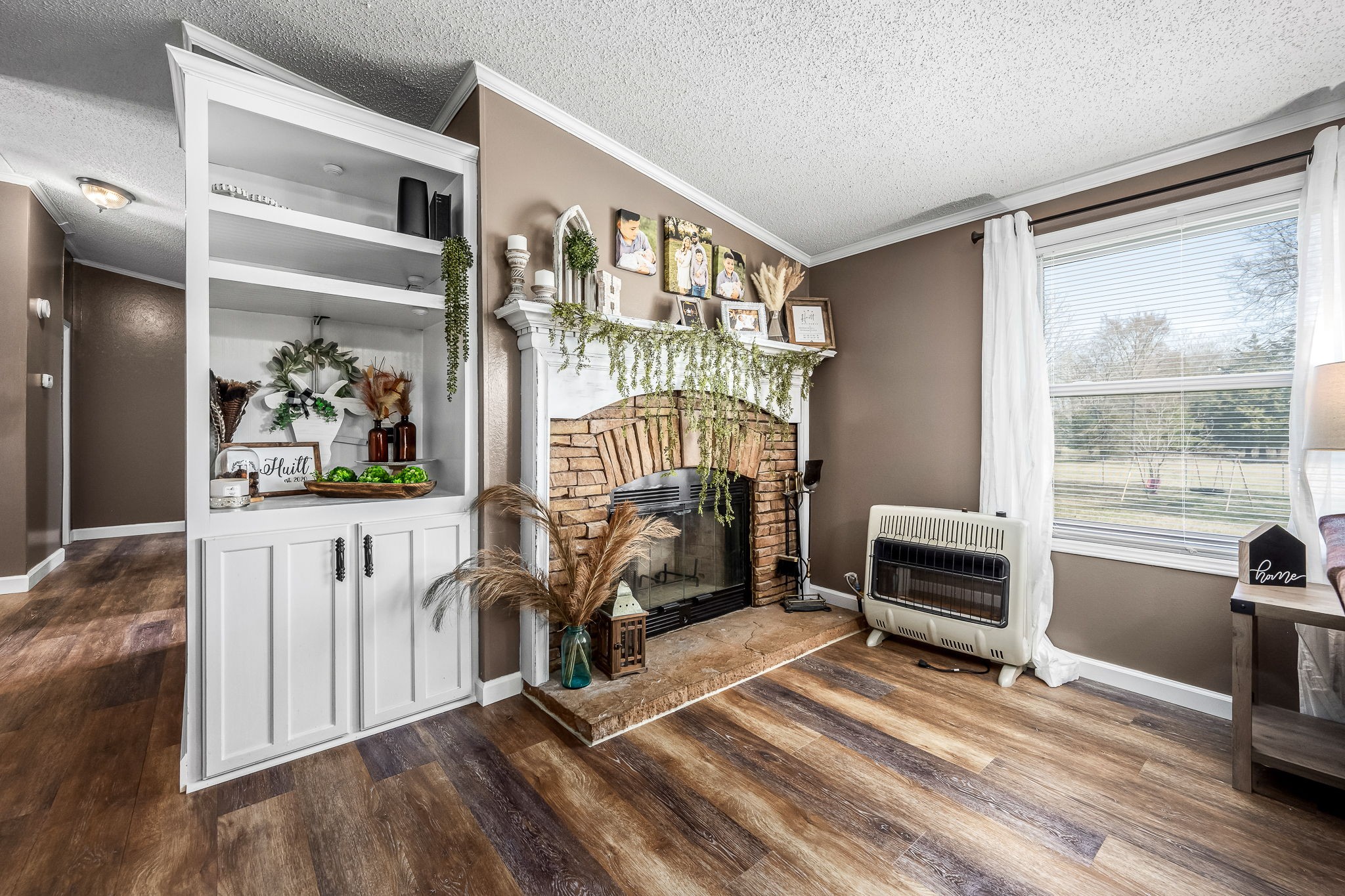 395 Whitaker Rd