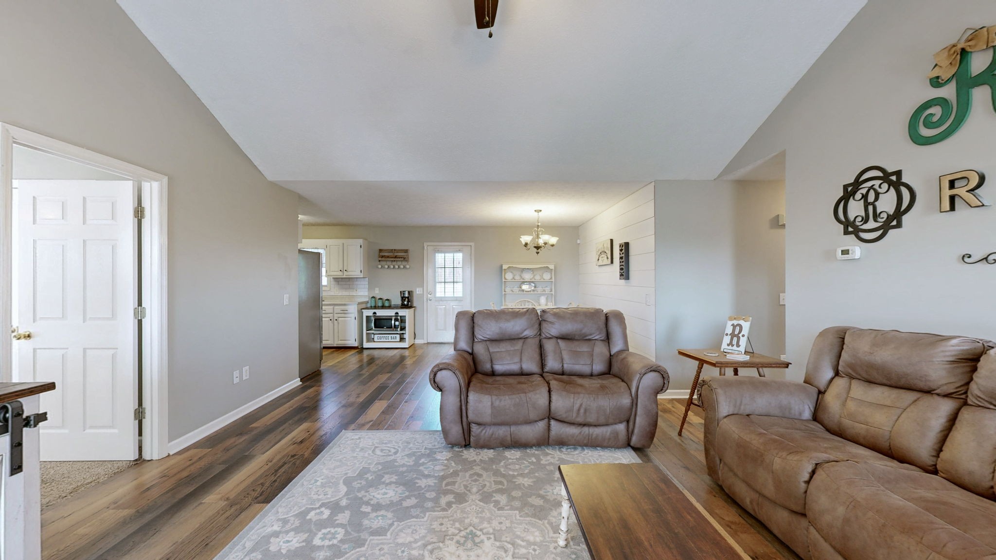 2526 Midland Rd