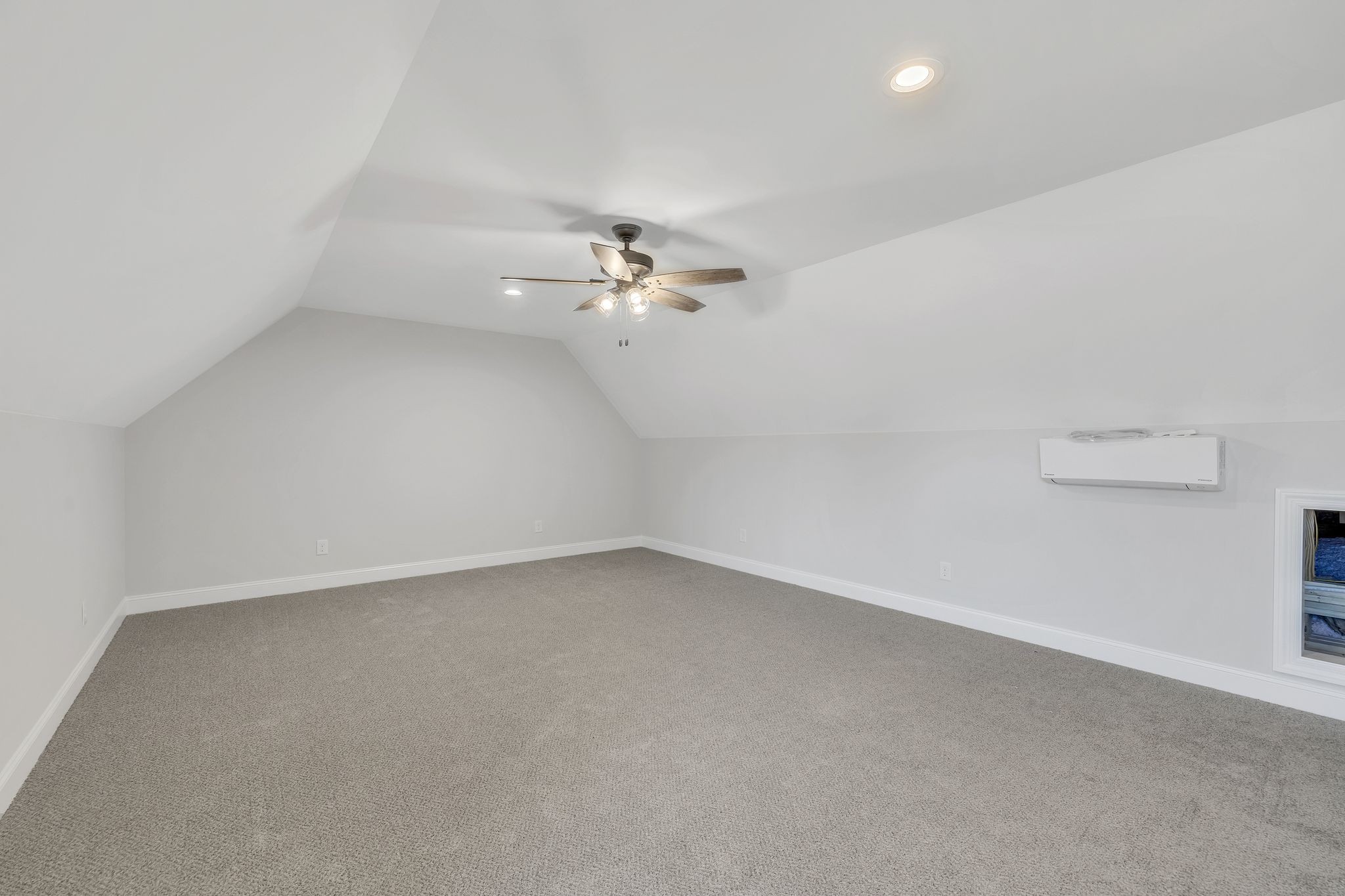 215 Chapel Hill Rd