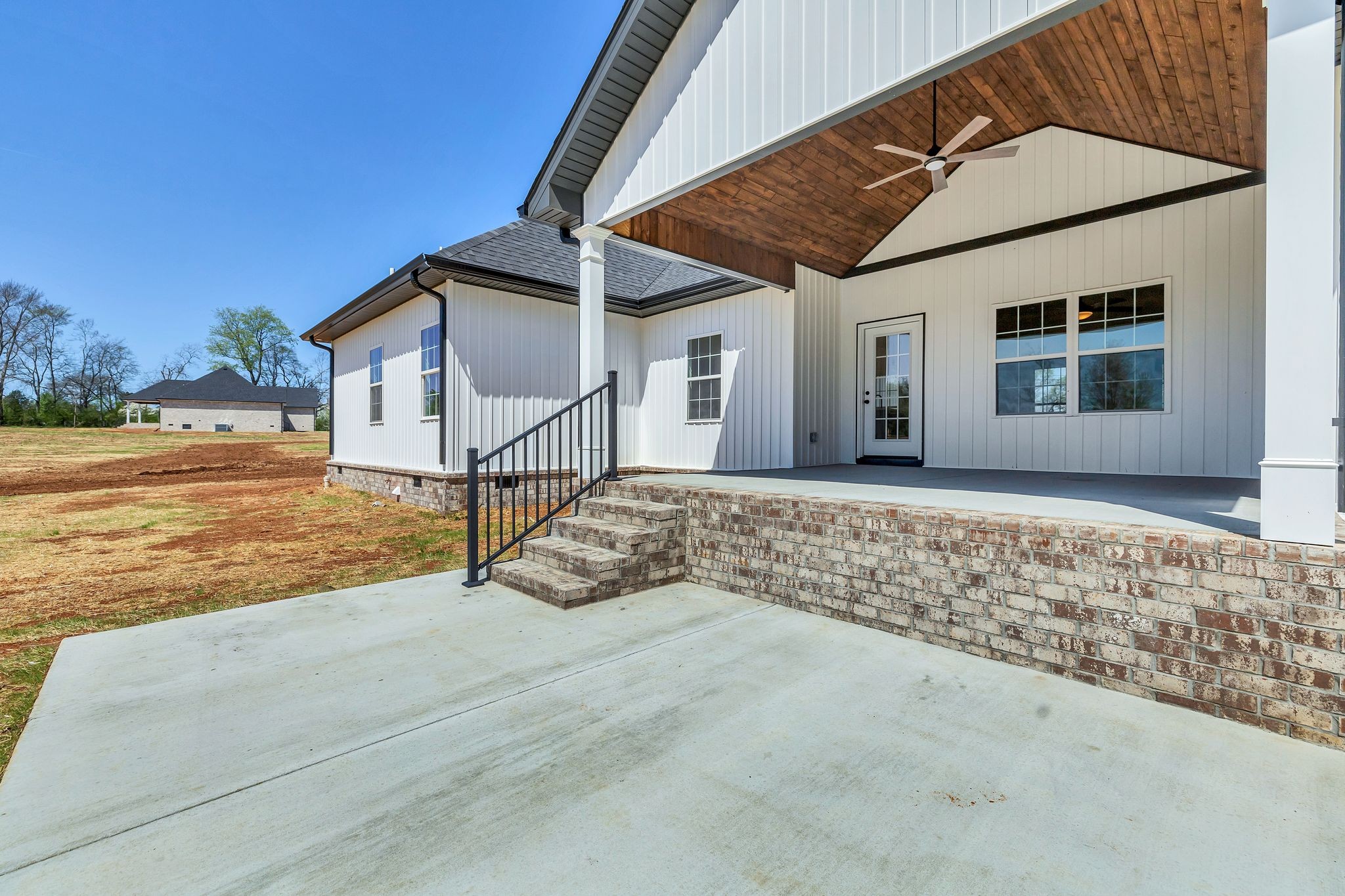 215 Chapel Hill Rd