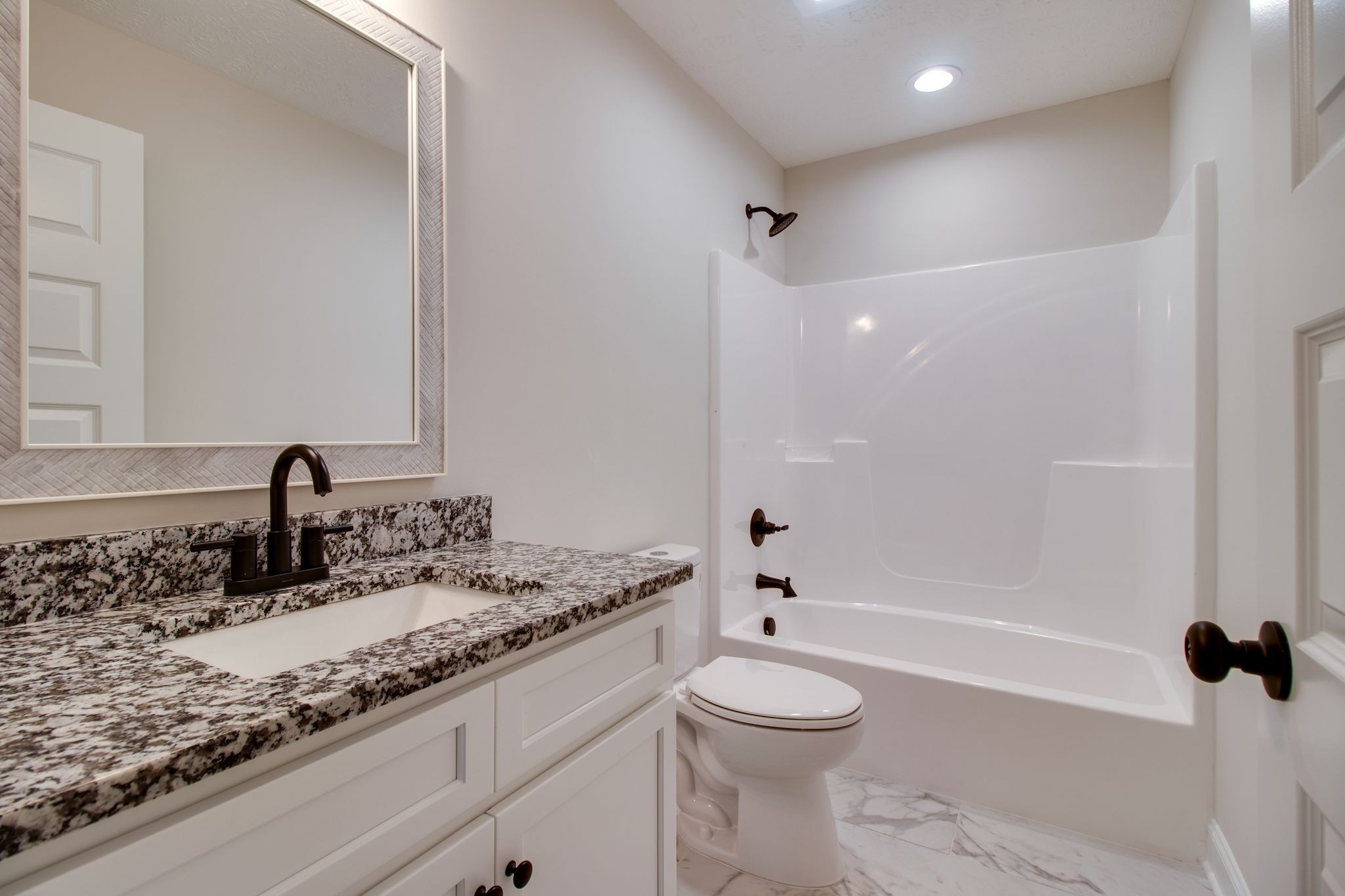 311 Lee Ln