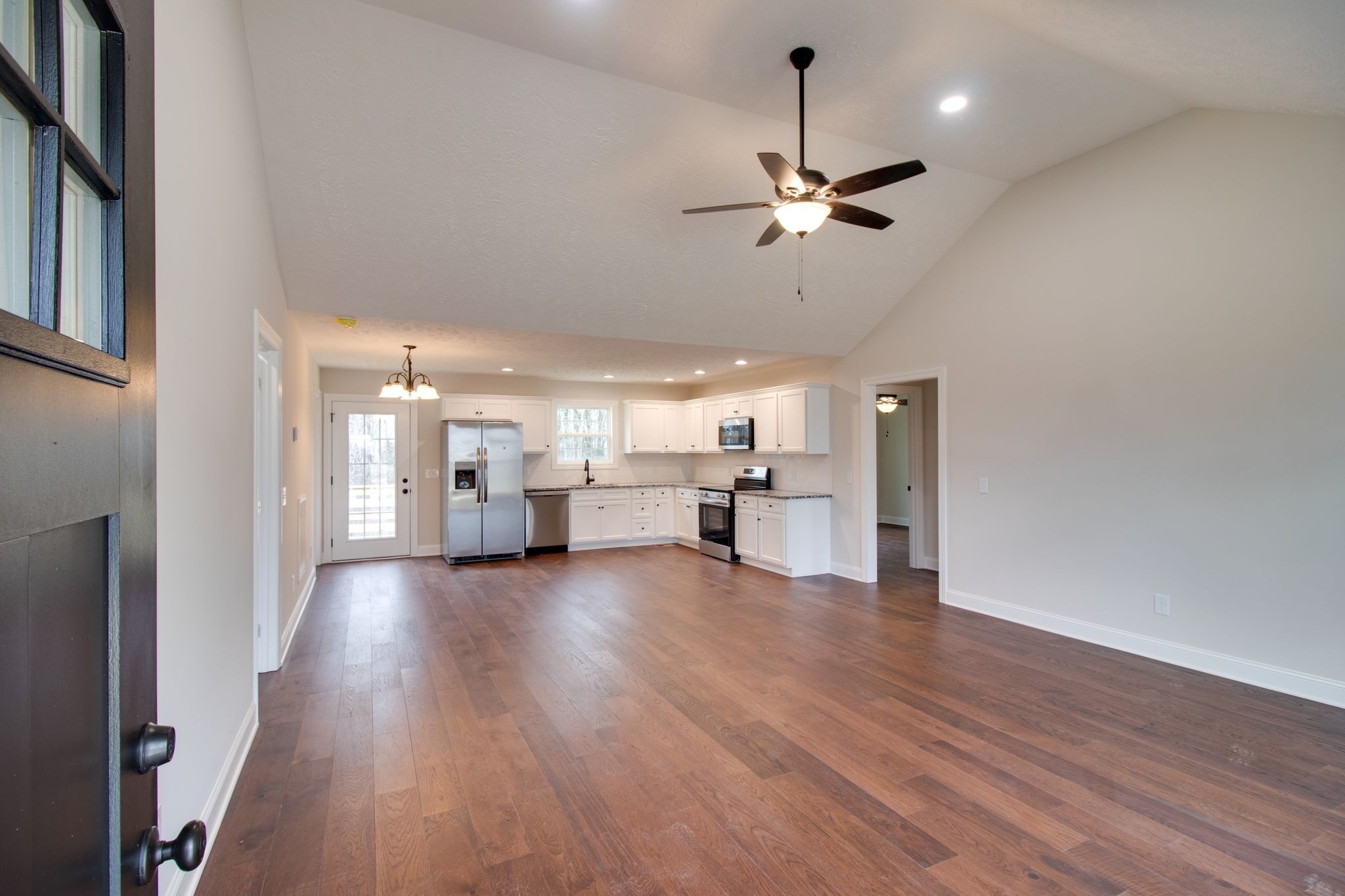 311 Lee Ln