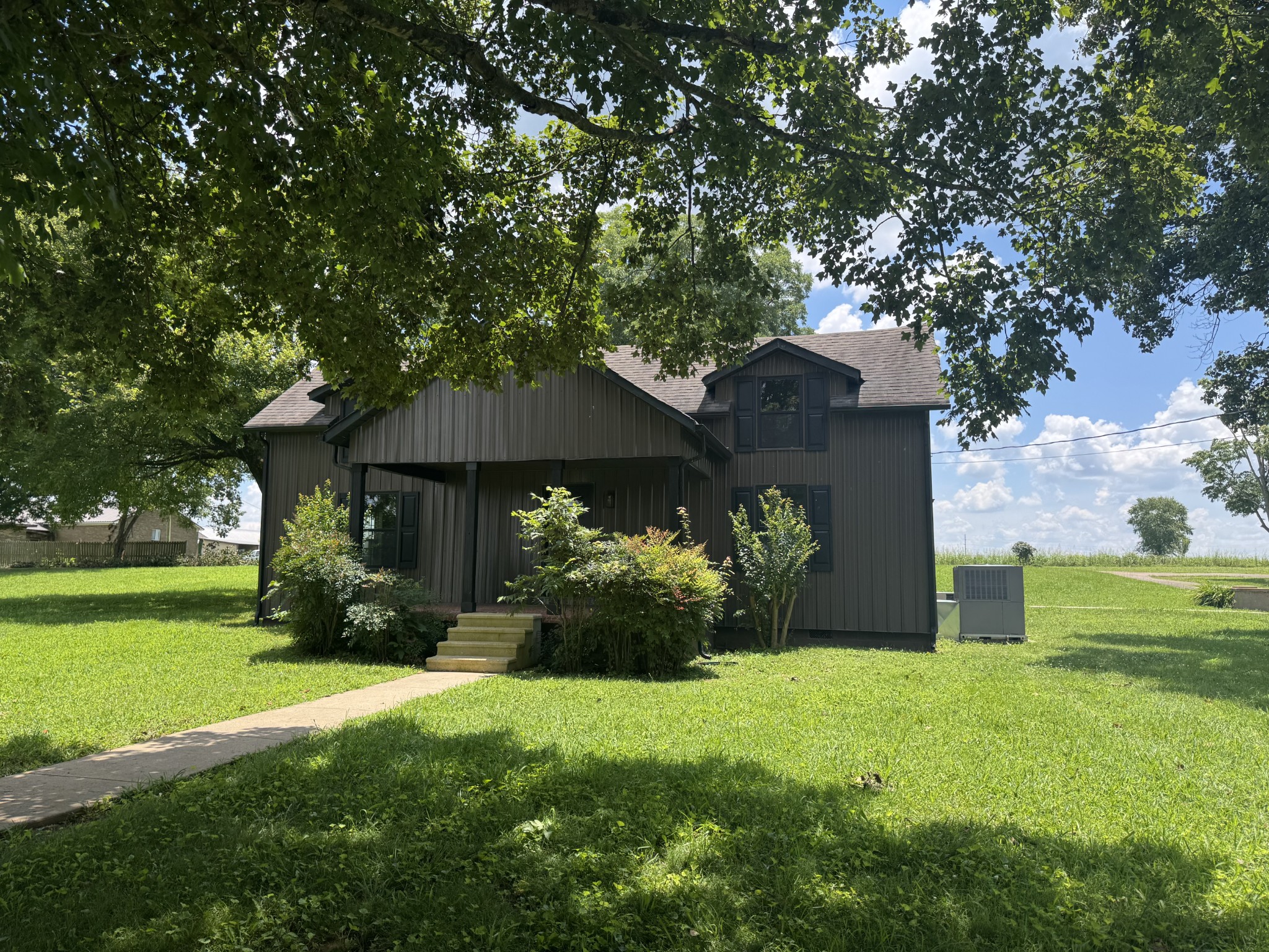 1612 Ardmore Hwy