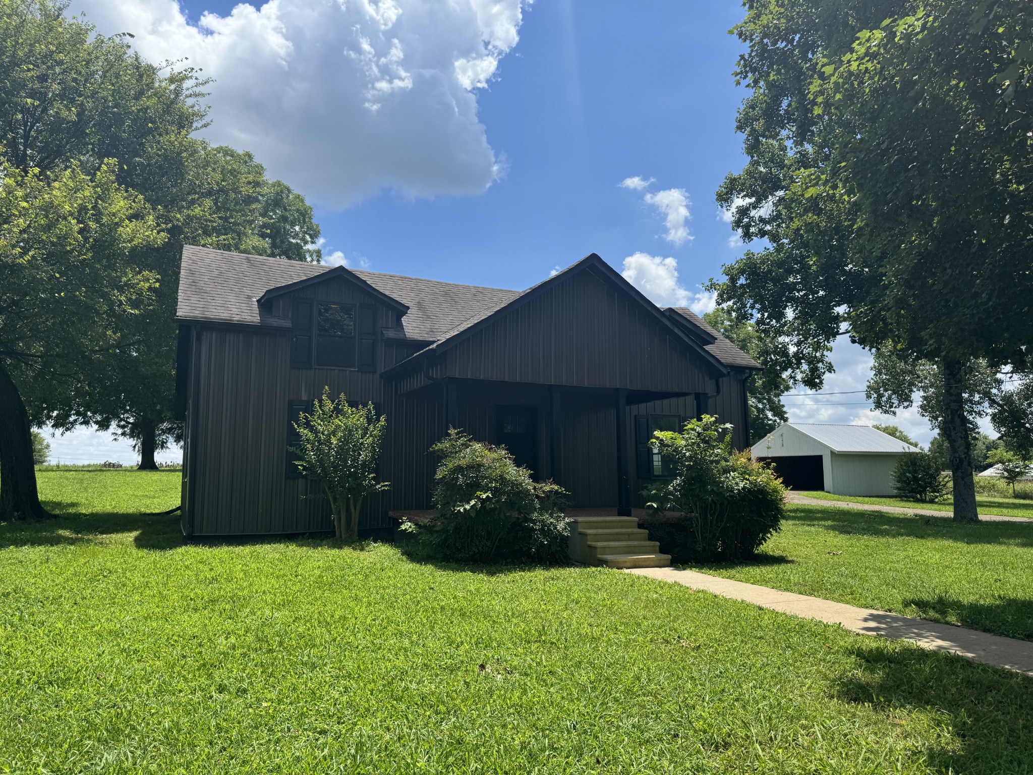 1612 Ardmore Hwy