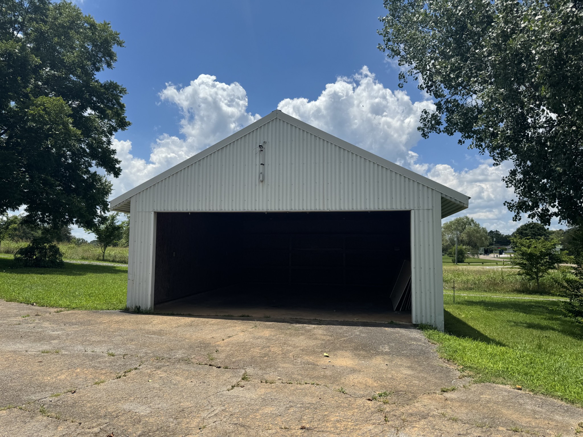 1612 Ardmore Hwy