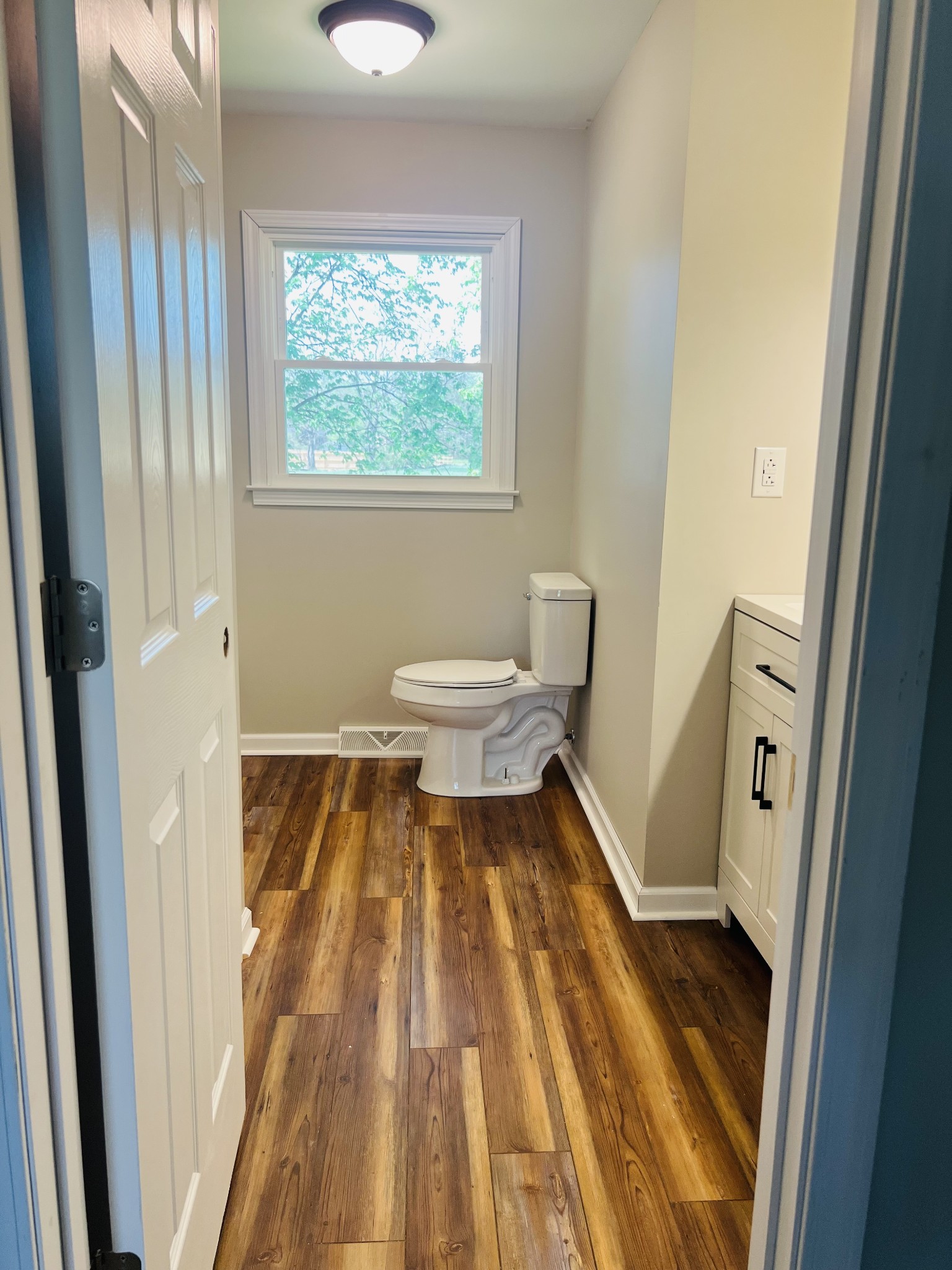 203 Sun Cir